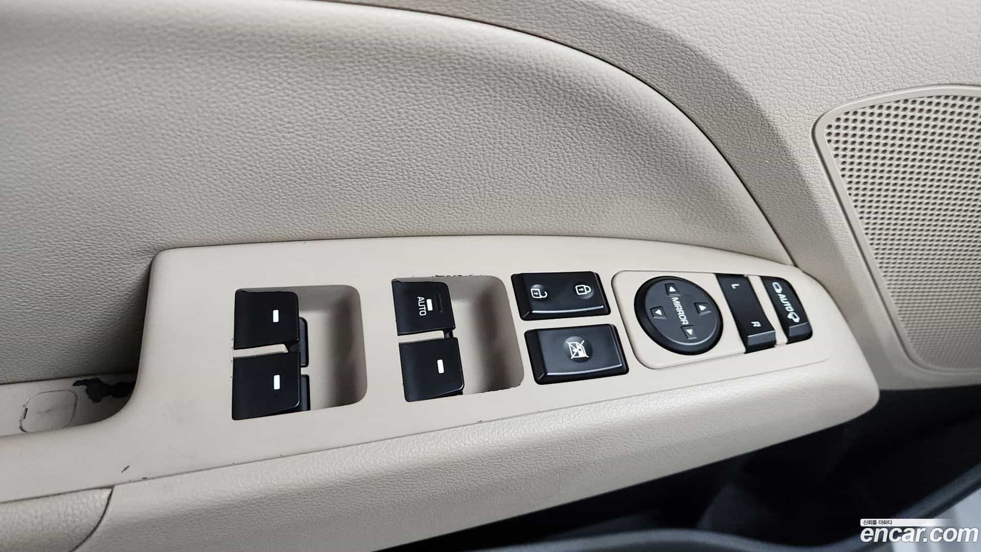 AVANTE Hyundai 2019.5-OPTION-043