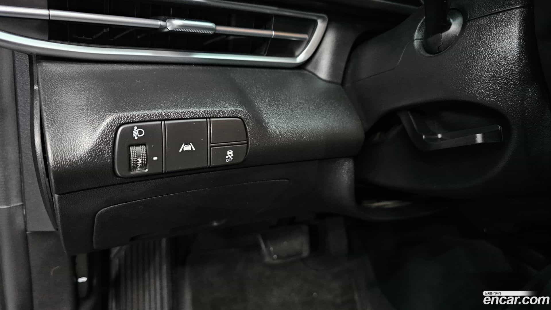 AVANTE Hyundai 2023.0-OPTION-018