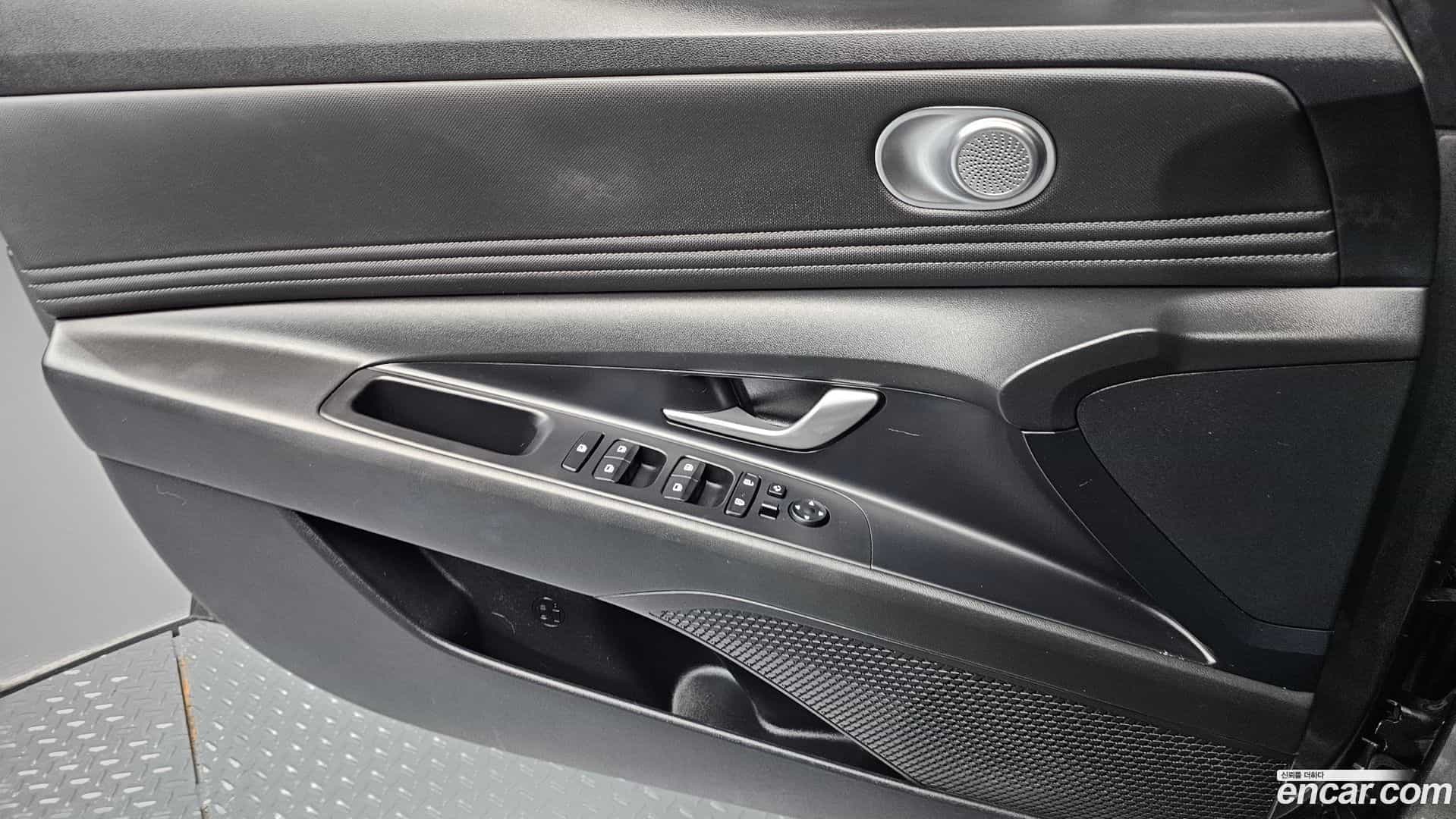 AVANTE Hyundai 2023.0-INNER-034