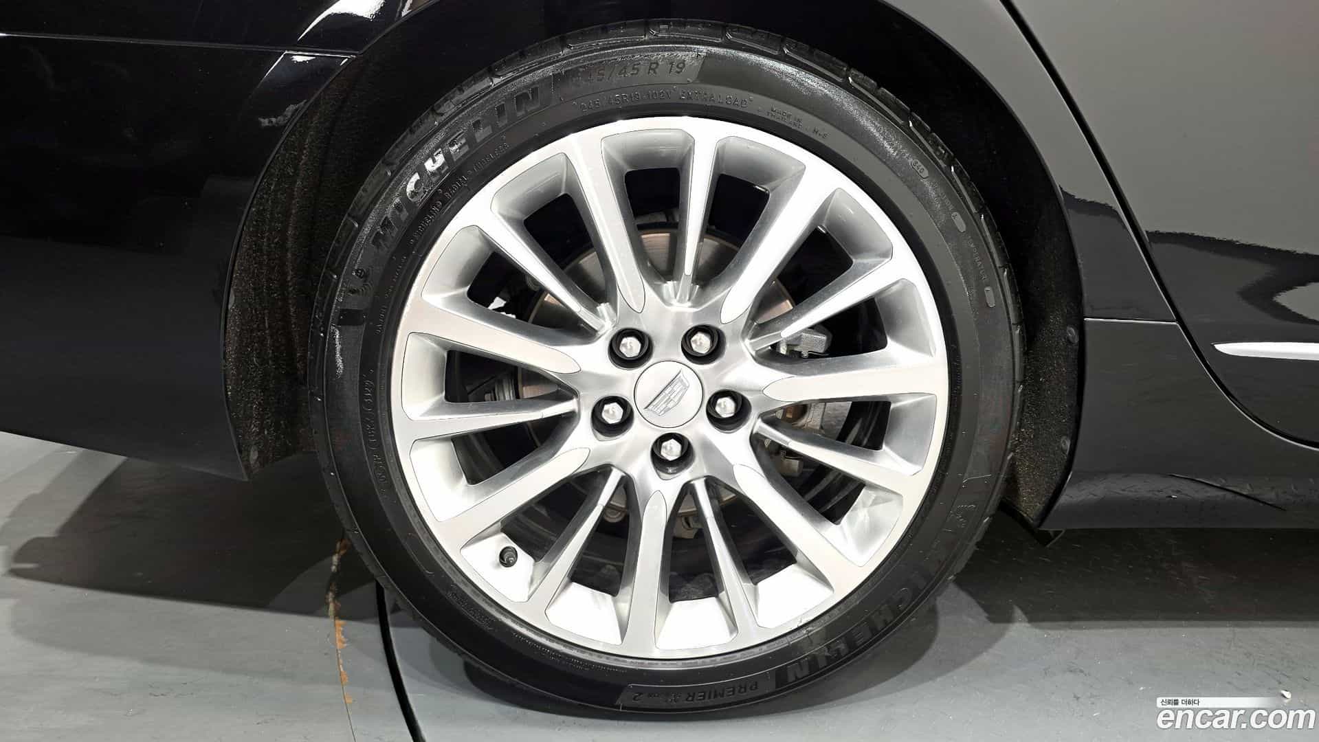 CT6 Cadillac 2018.8-OUTER-005