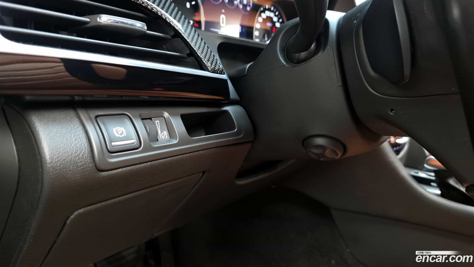 CT6 Cadillac 2018.8-OPTION-024