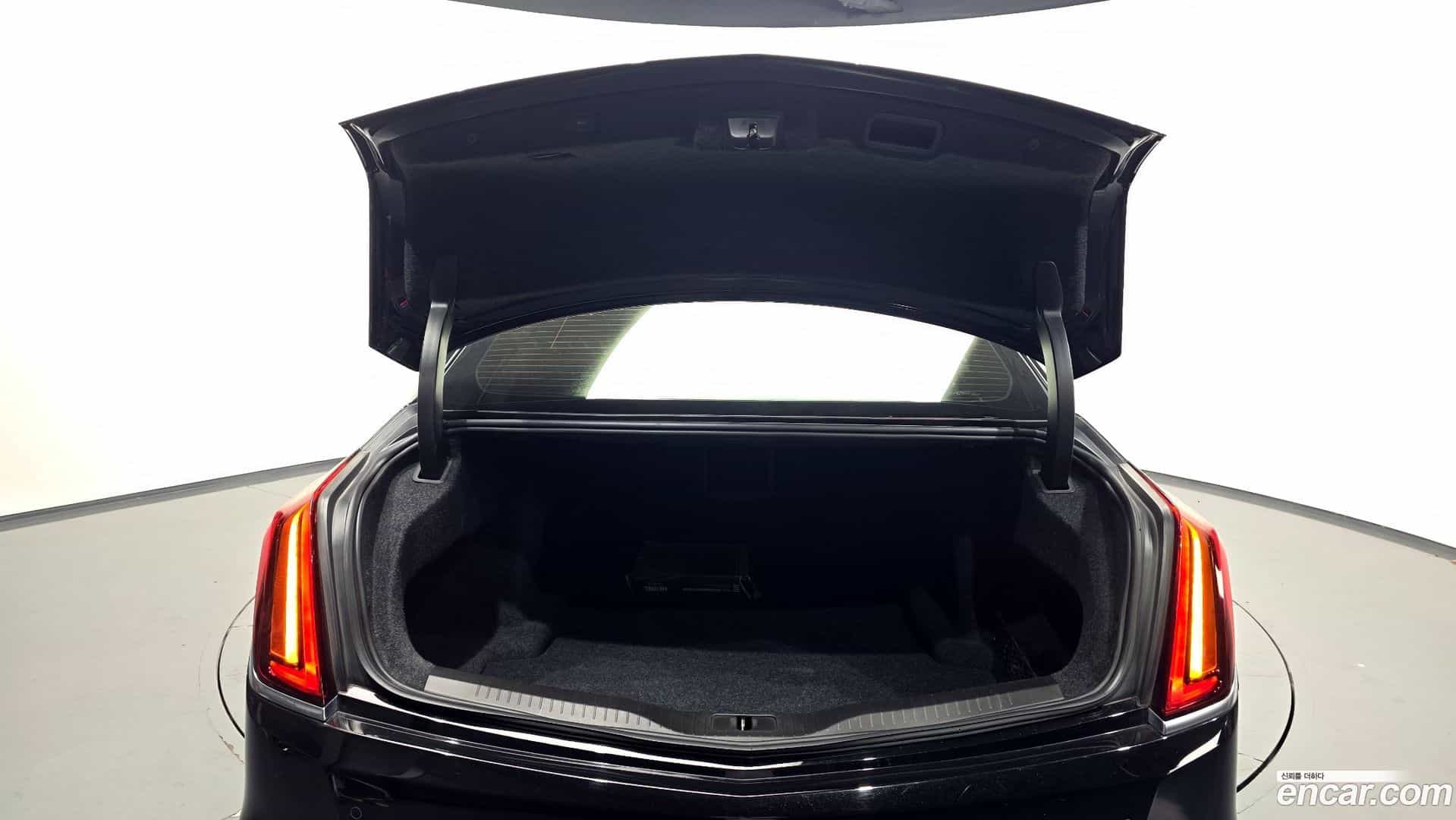 CT6 Cadillac 2018.8-OPTION-047