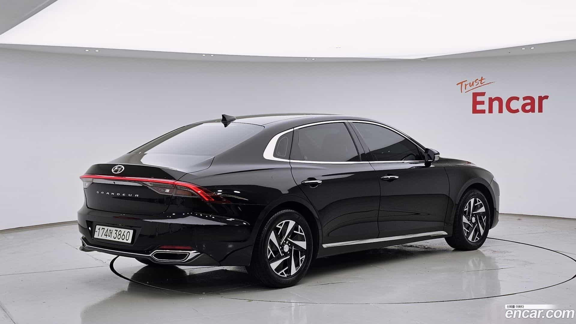 Grandeur Hyundai 2022.4-OUTER-002