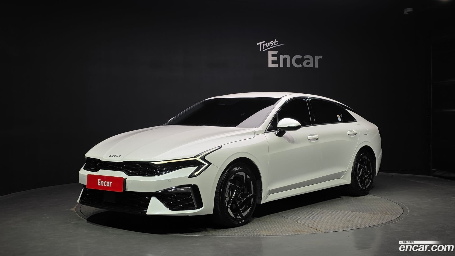 Main__Slider__Photo:K5 Kia 2023.10-0