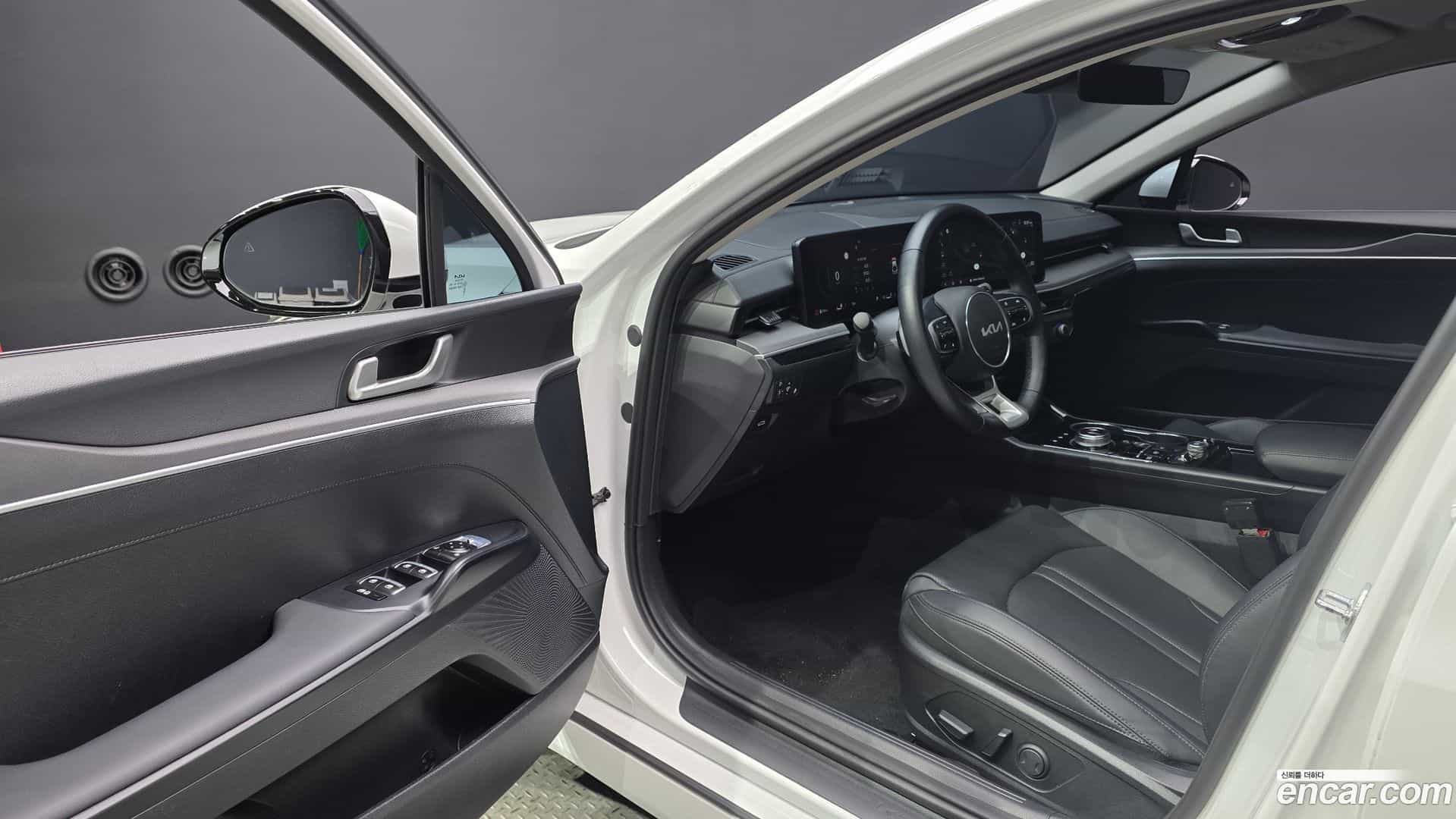 K5 Kia 2023.10-INNER-010