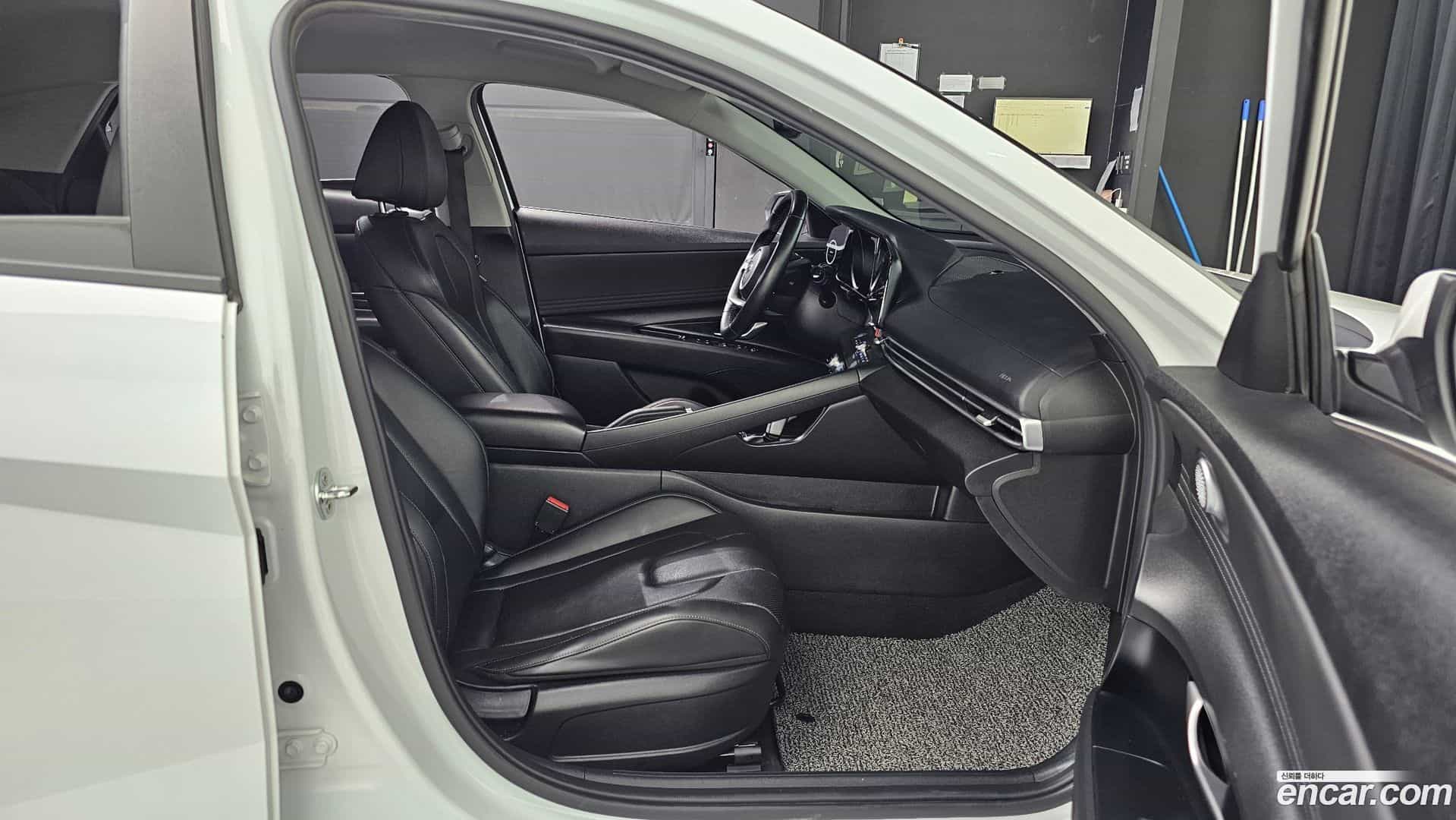 AVANTE Hyundai 2020.11-OPTION-016