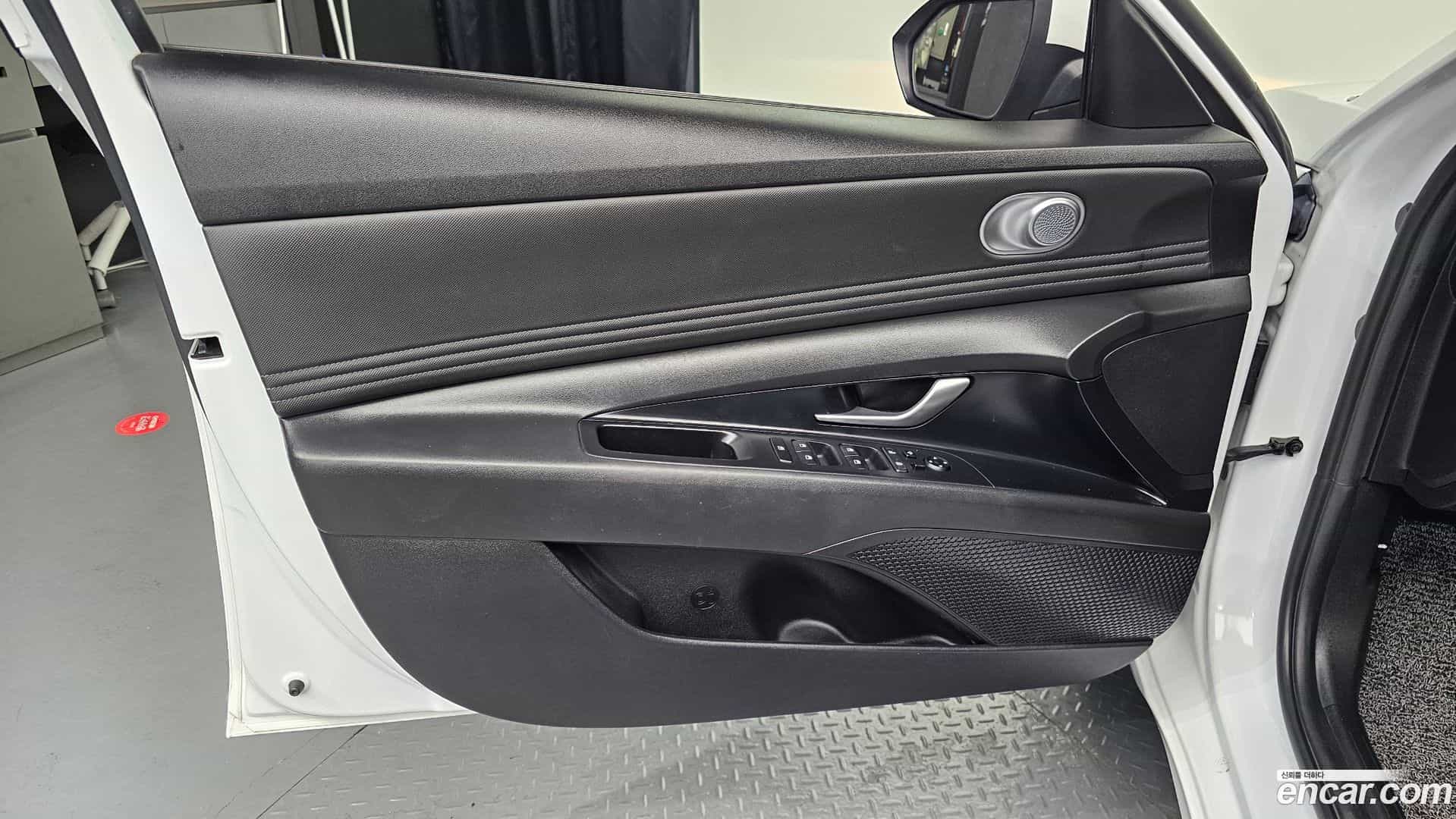 AVANTE Hyundai 2020.11-INNER-034