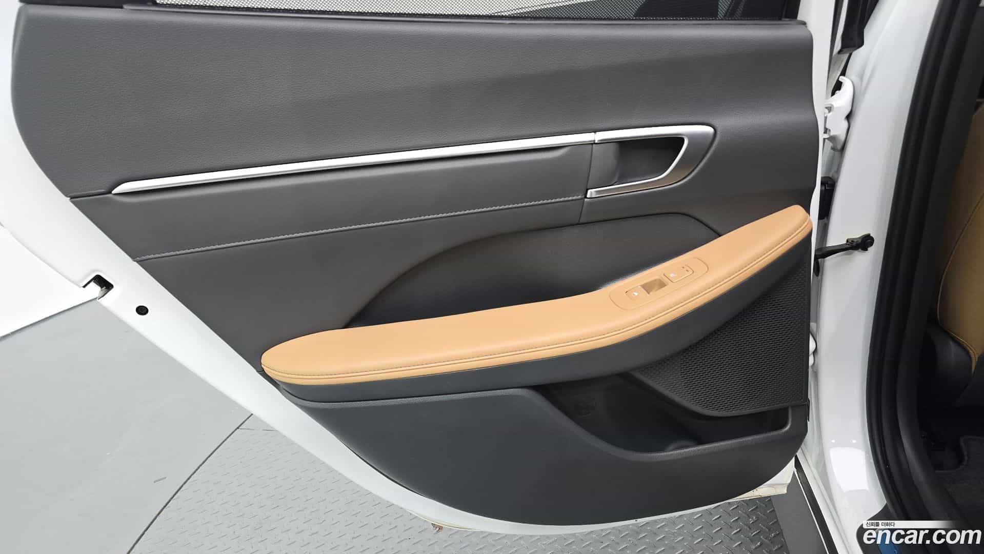 Sonata Hyundai 2019.4-INNER-035