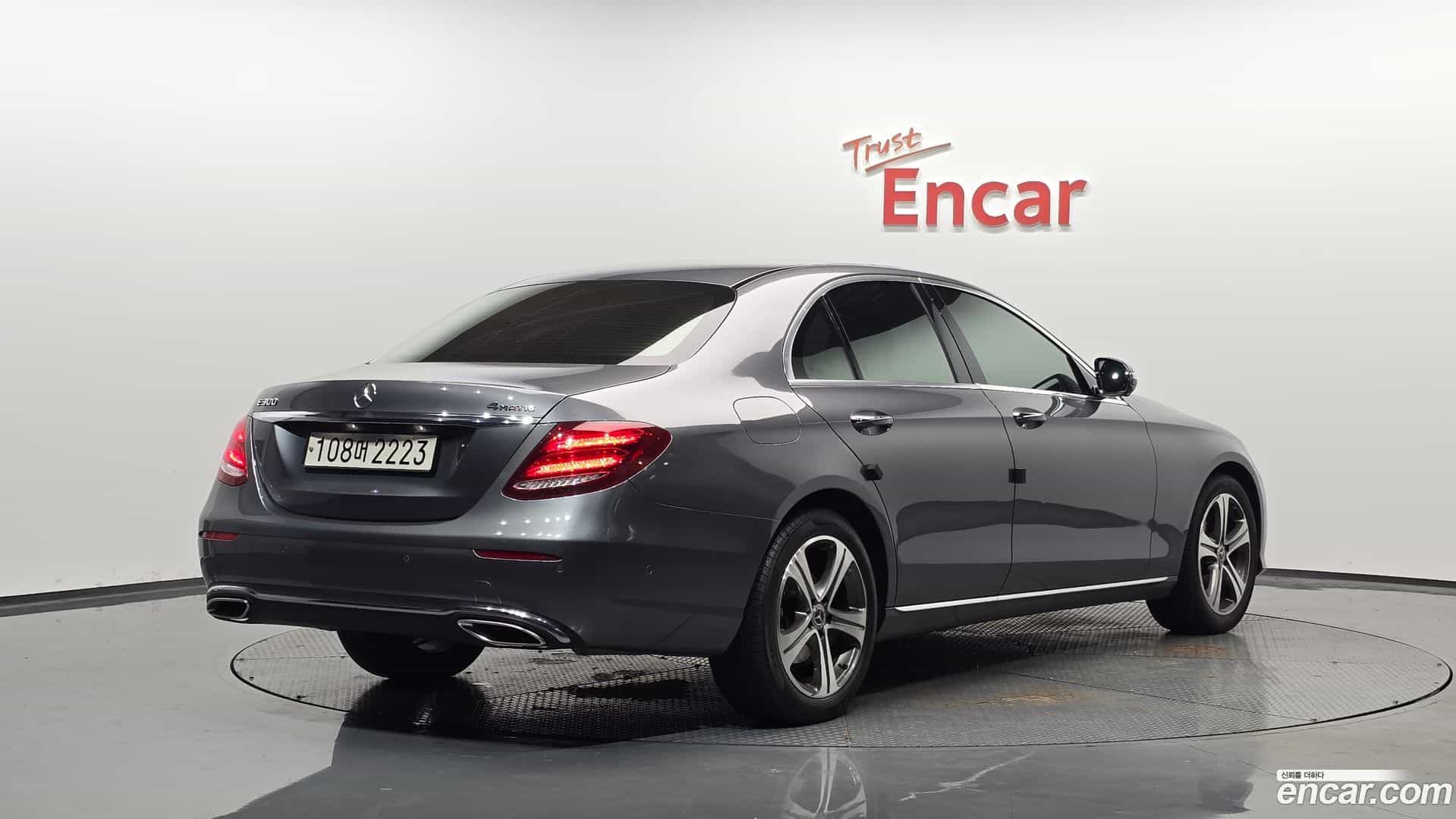 E-Class Mercedes-Benz 2017.6-OUTER-002