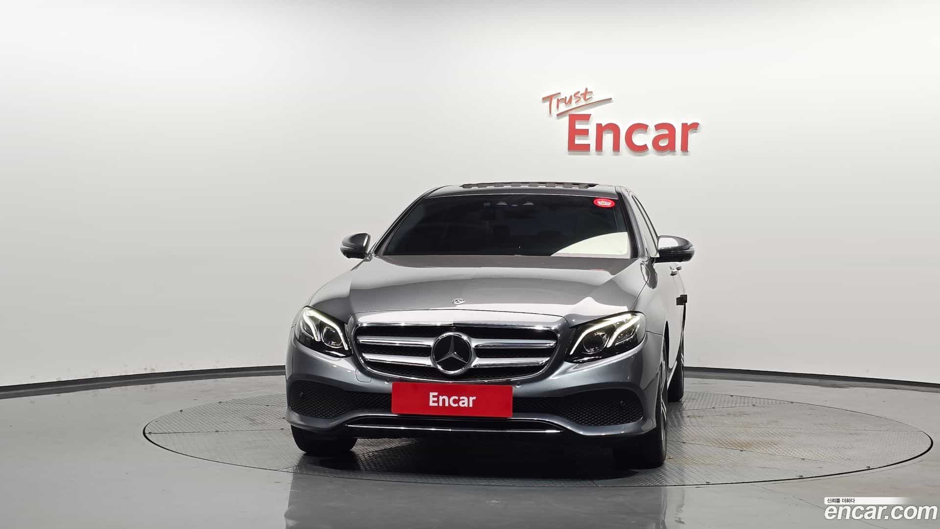 E-Class Mercedes-Benz 2017.6-OUTER-003