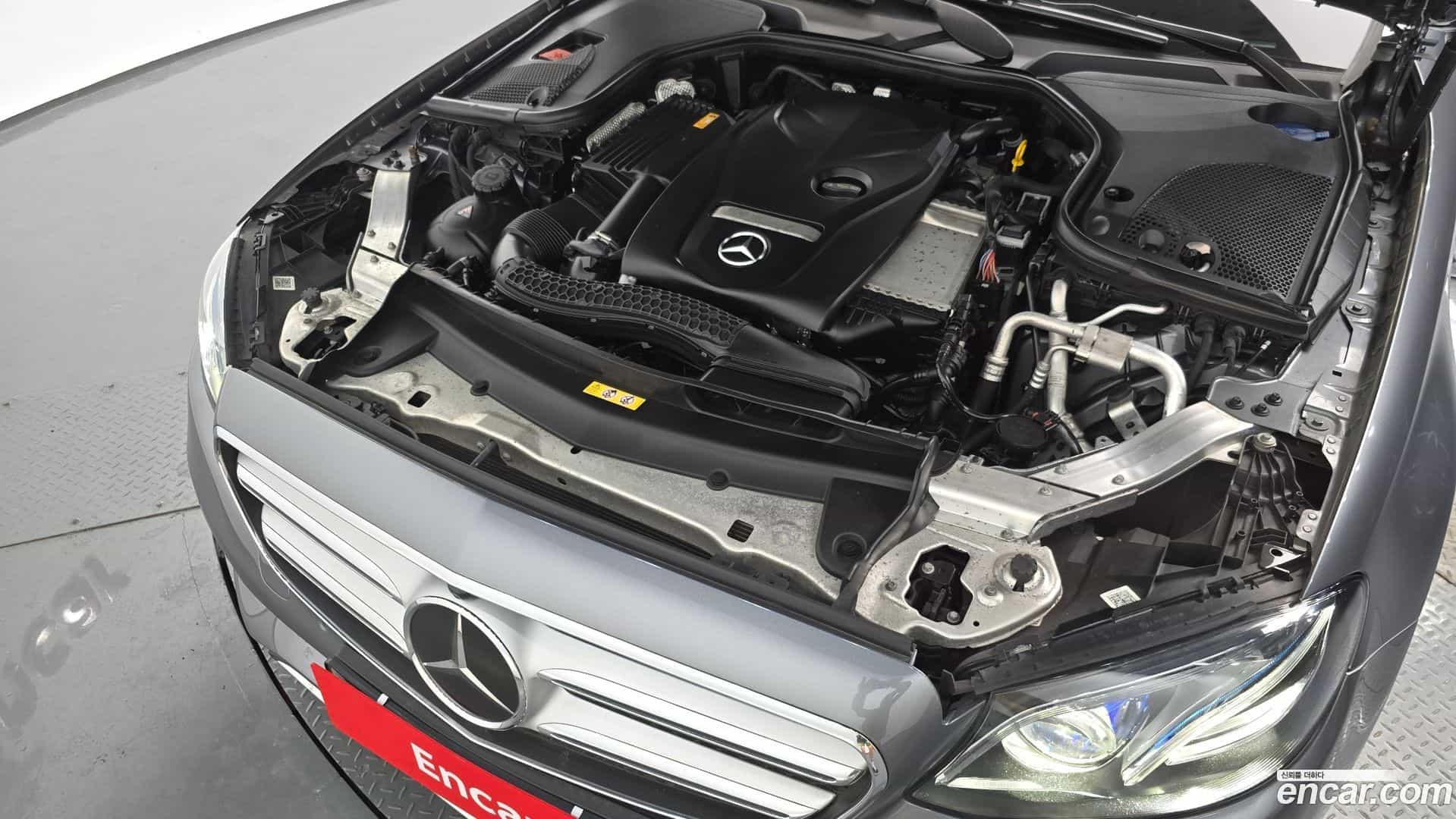 E-Class Mercedes-Benz 2017.6-OUTER-006