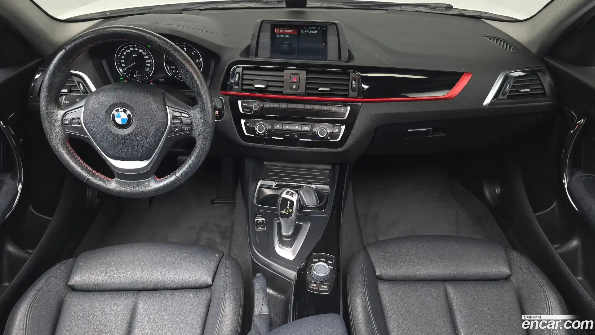 1-Series BMW 2018.11-INNER-007