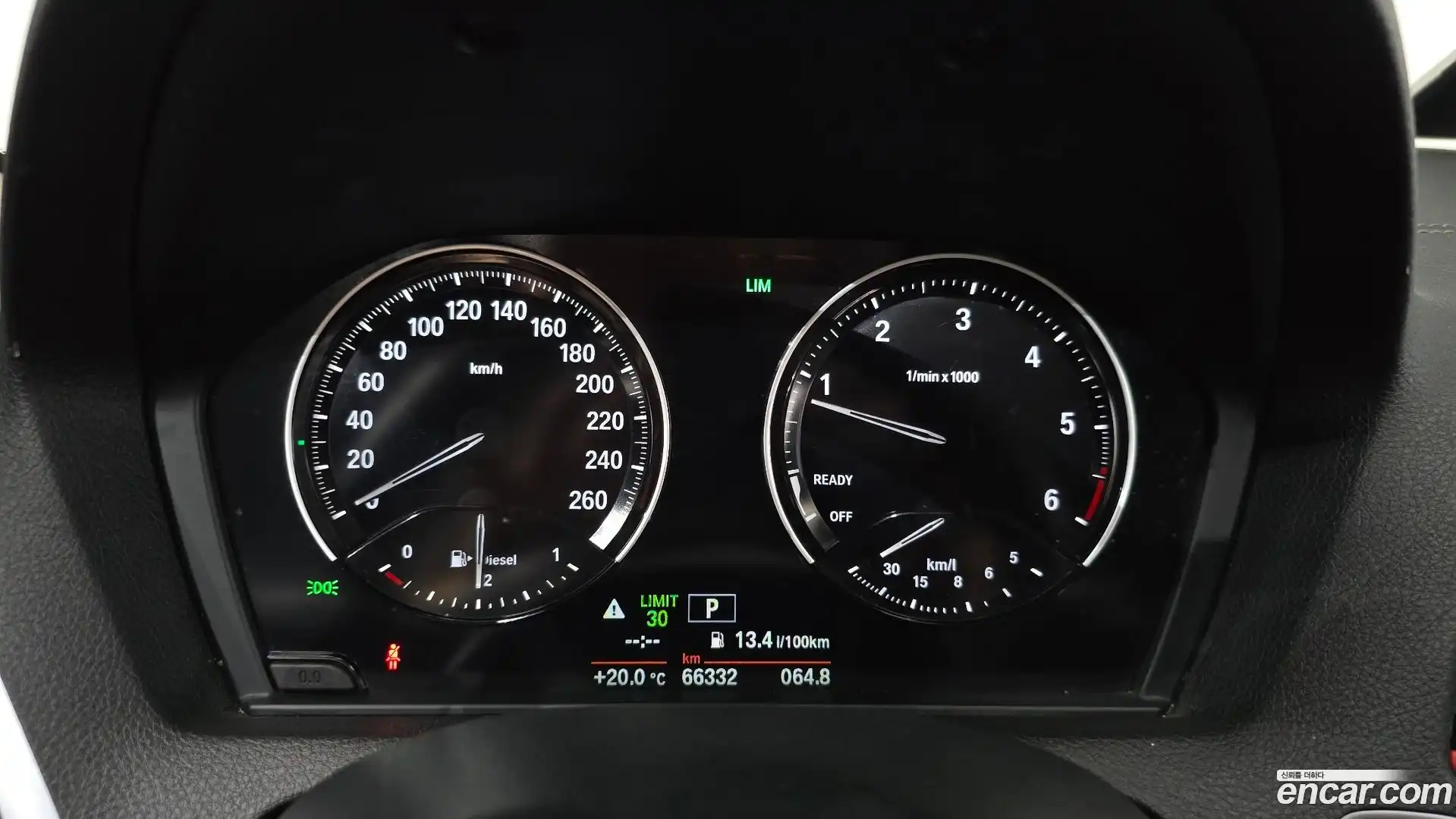 1-Series BMW 2018.11-INNER-008