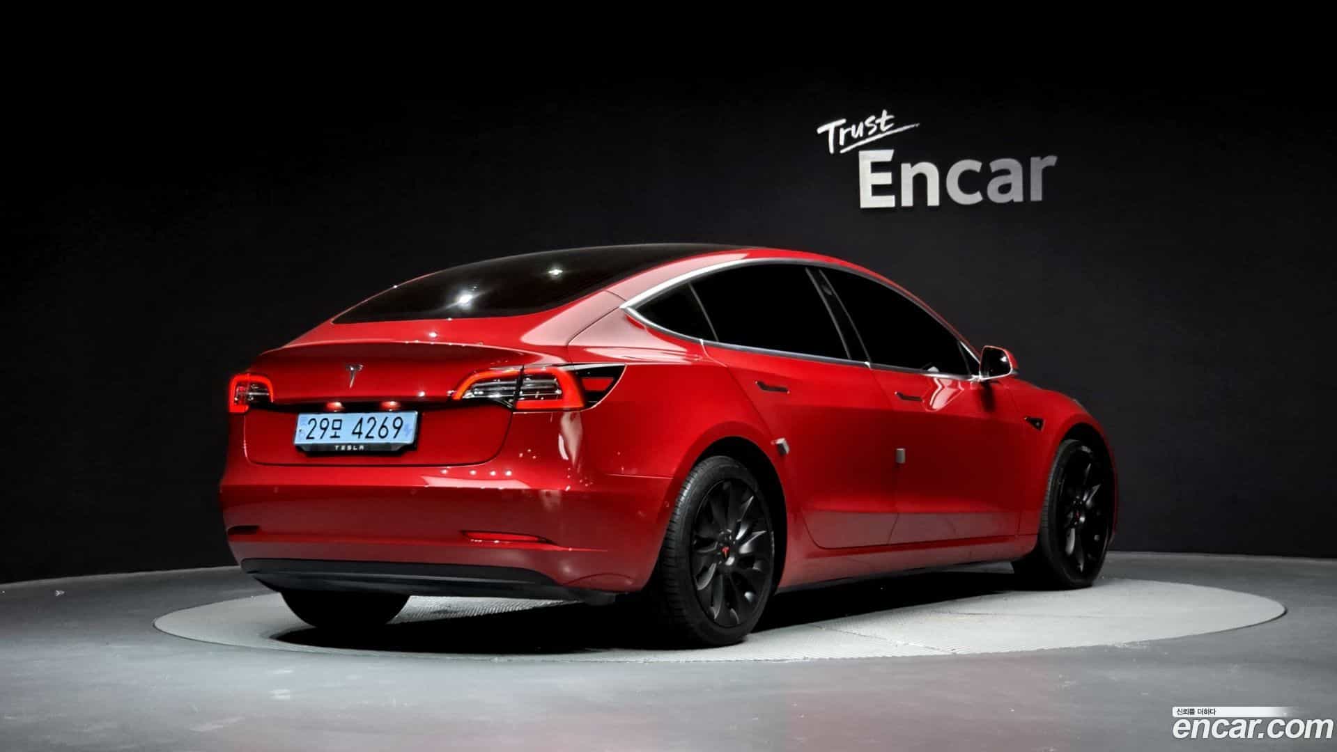 Model 3 Tesla 2020.2-OUTER-002