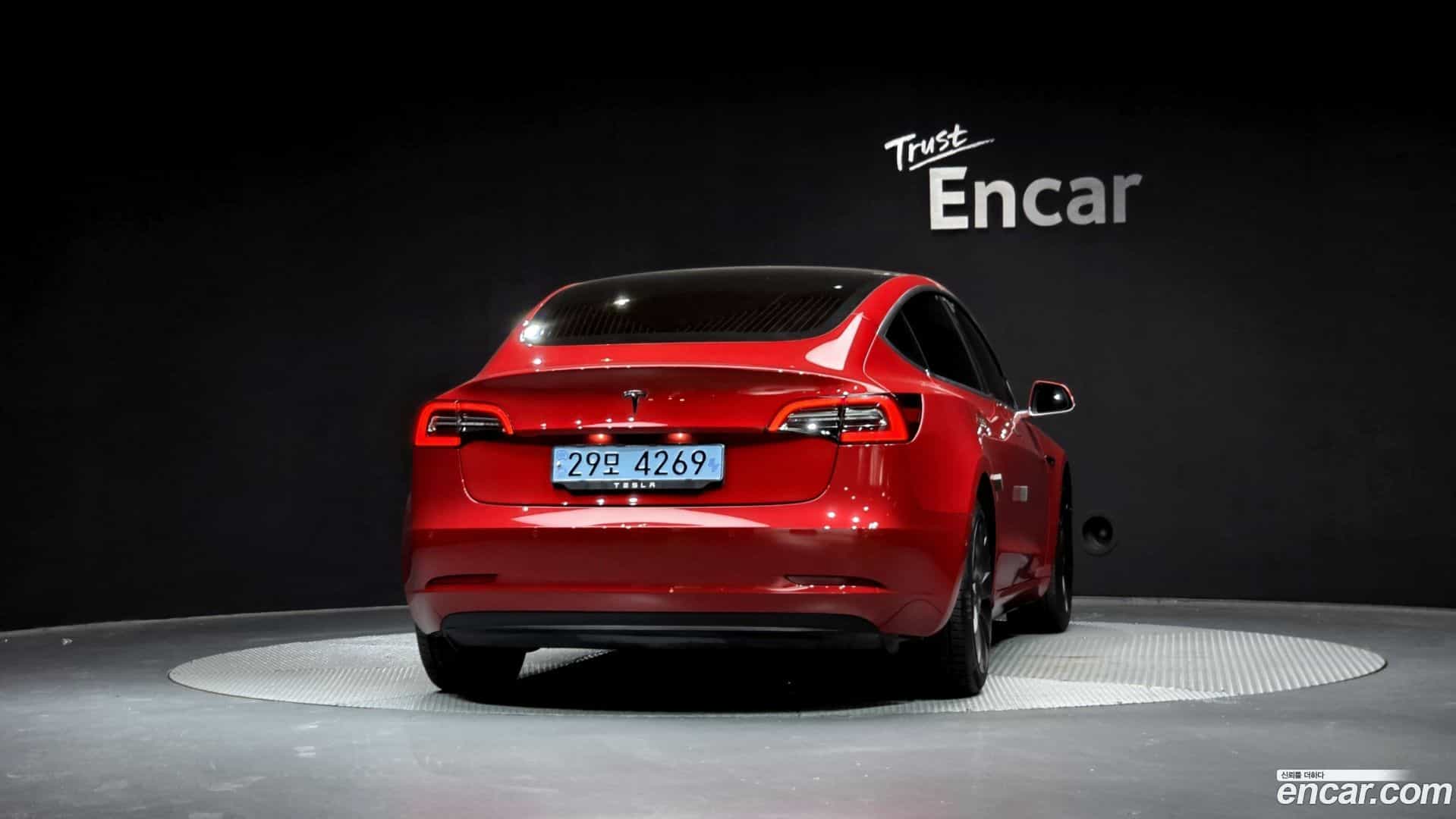 Model 3 Tesla 2020.2-OUTER-004
