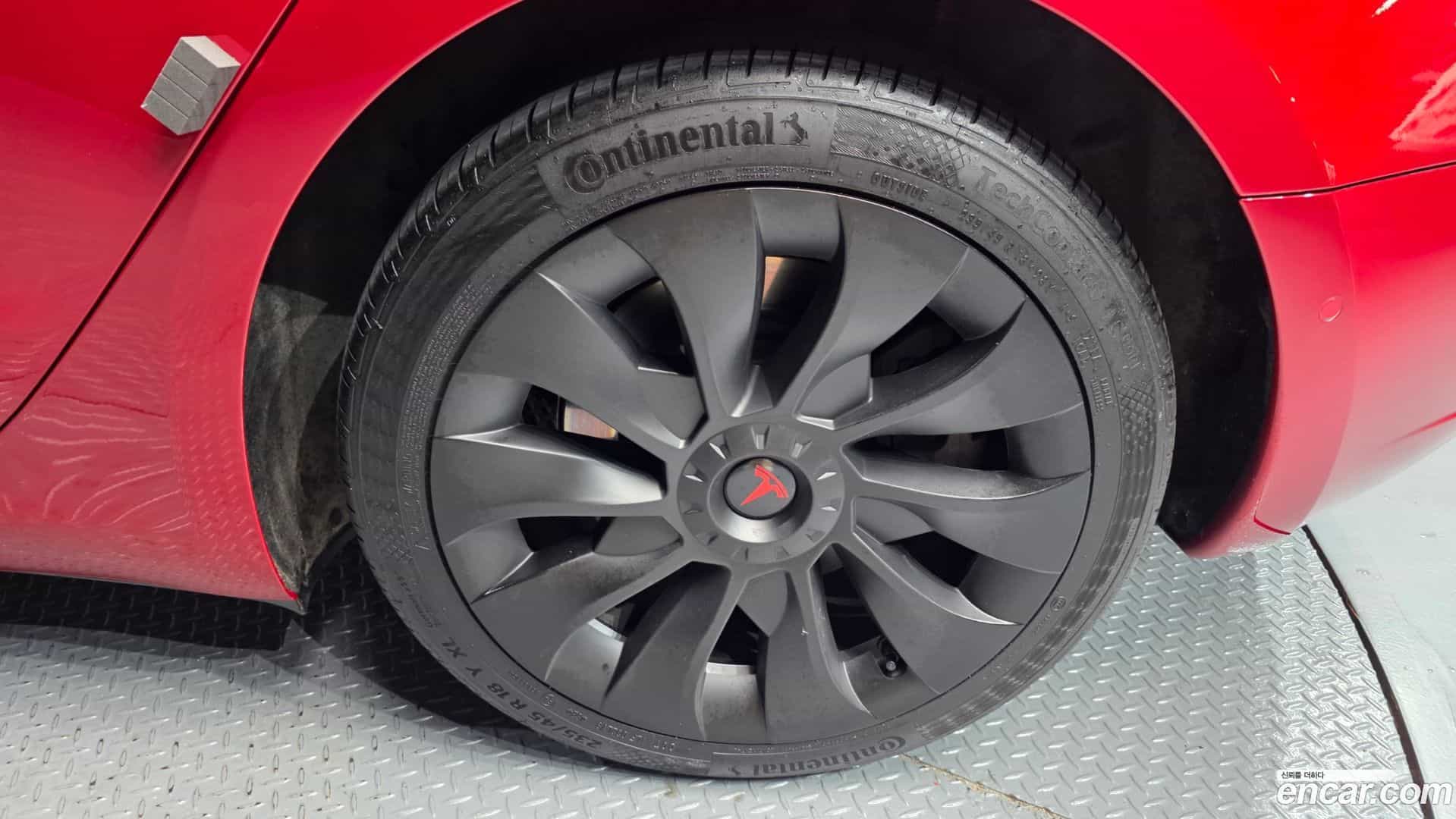 Model 3 Tesla 2020.2-OUTER-031