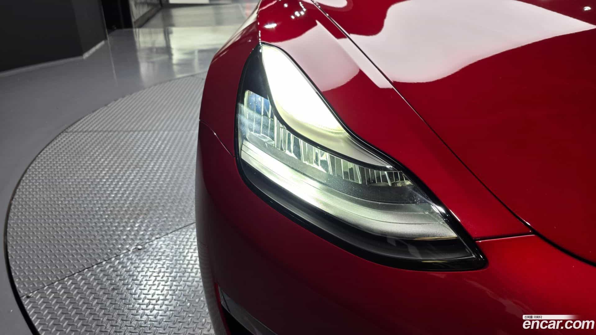 Model 3 Tesla 2020.2-OUTER-032