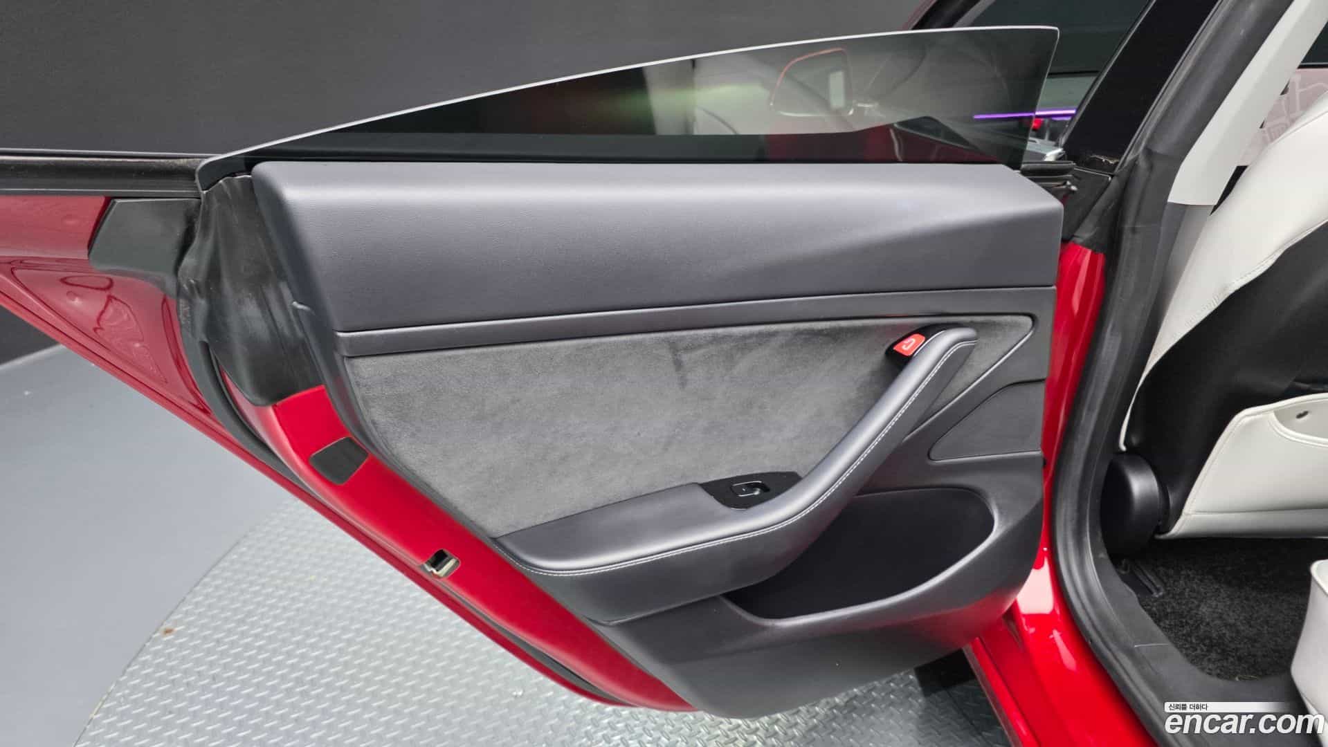 Model 3 Tesla 2020.2-INNER-035