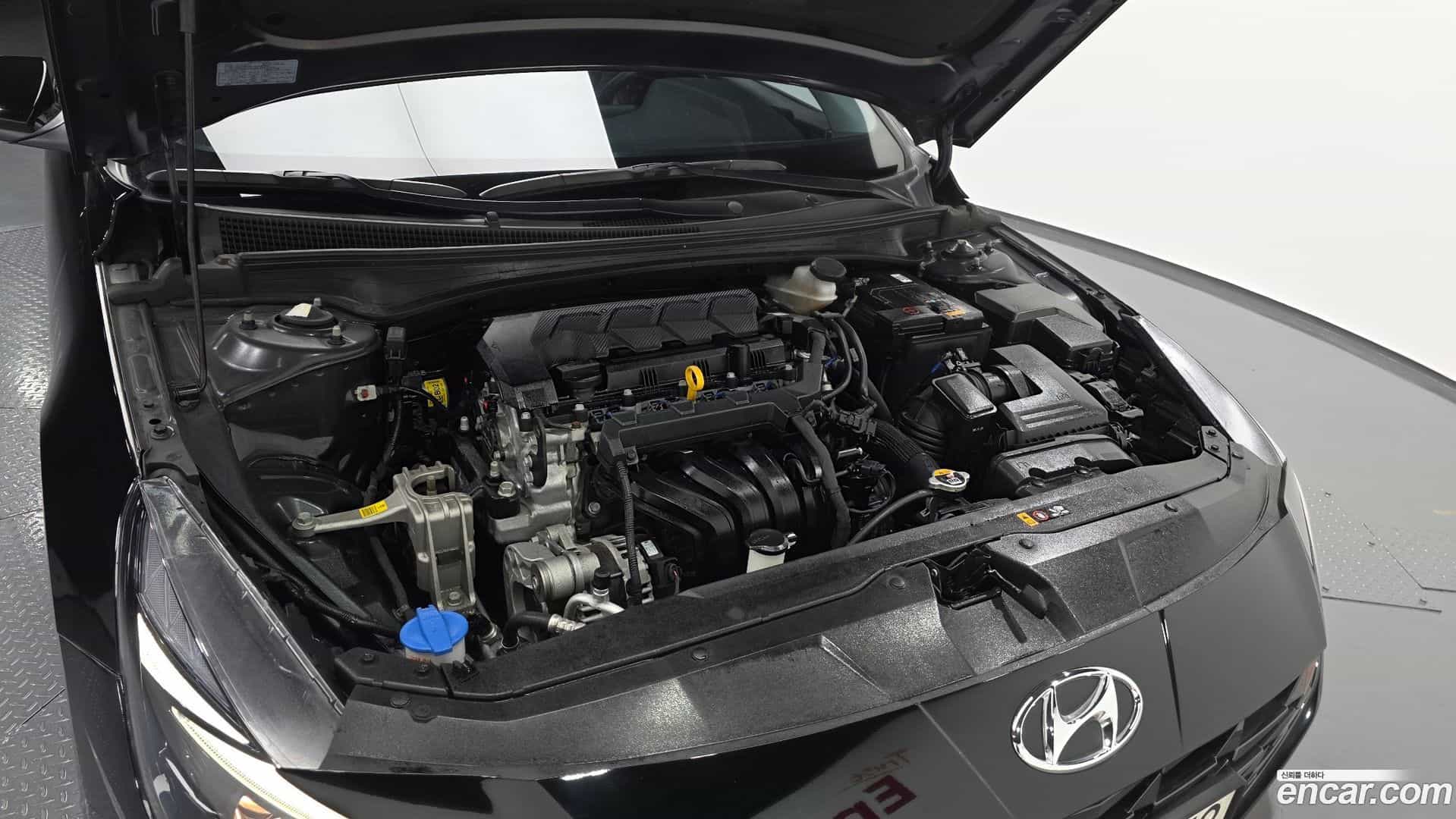 AVANTE Hyundai 2023.0-OUTER-006
