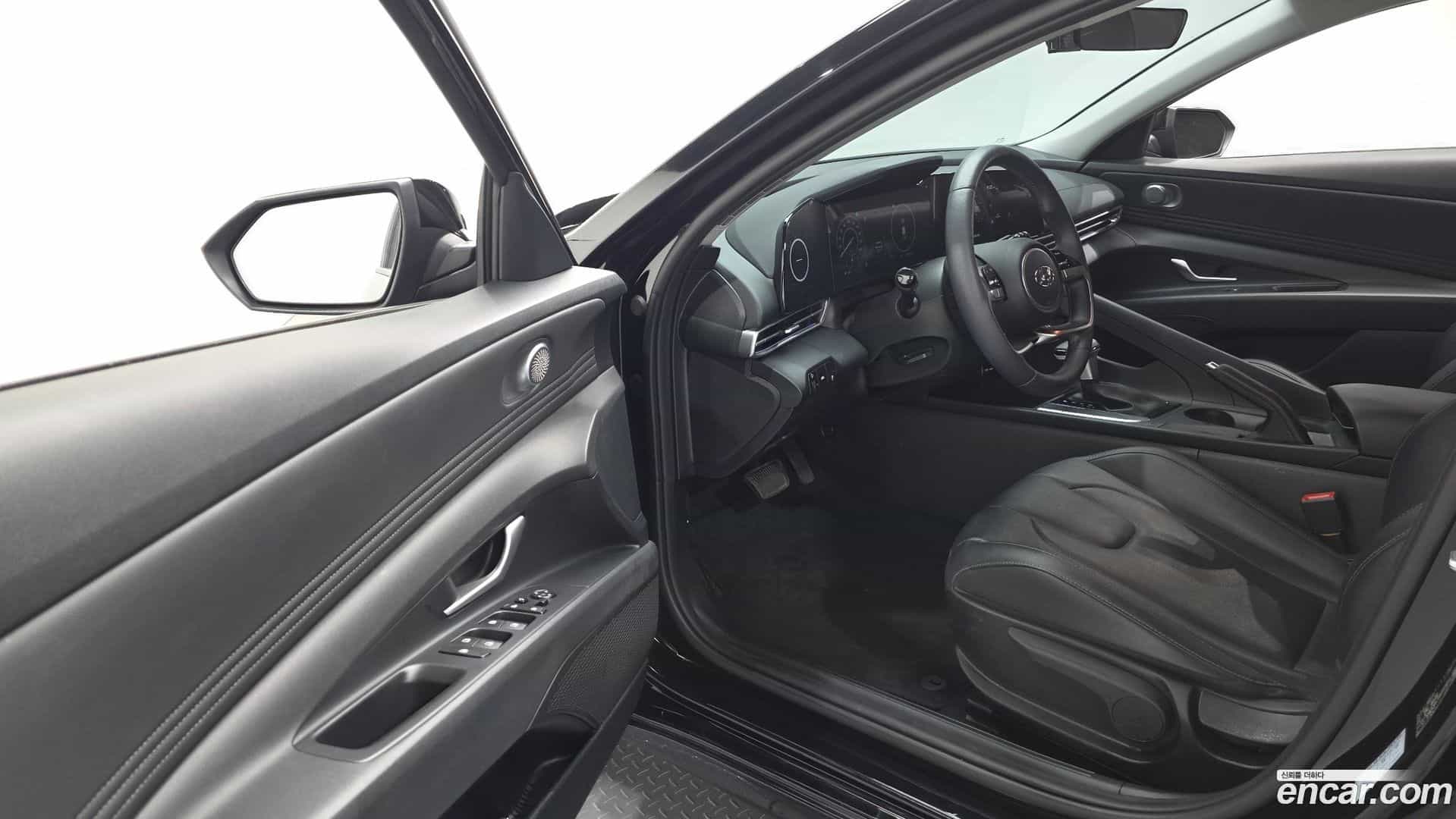 AVANTE Hyundai 2023.0-INNER-010
