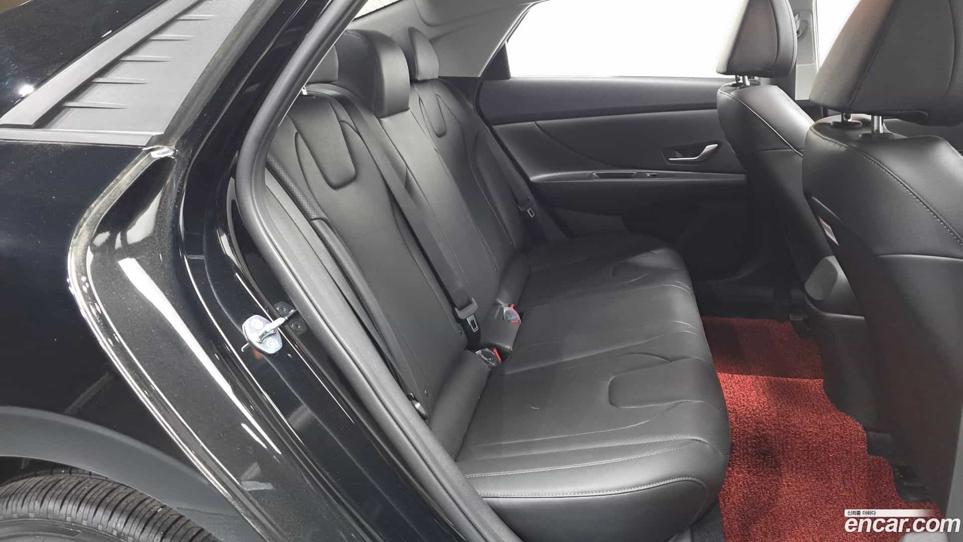 AVANTE Hyundai 2023.0-OPTION-015