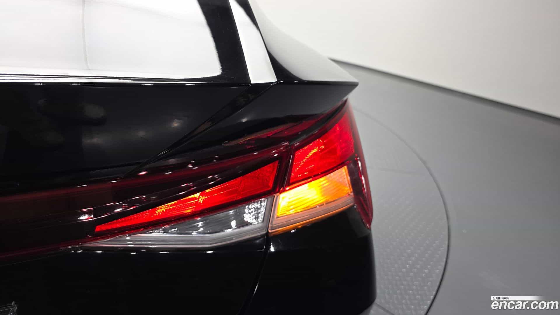 AVANTE Hyundai 2023.0-OUTER-033