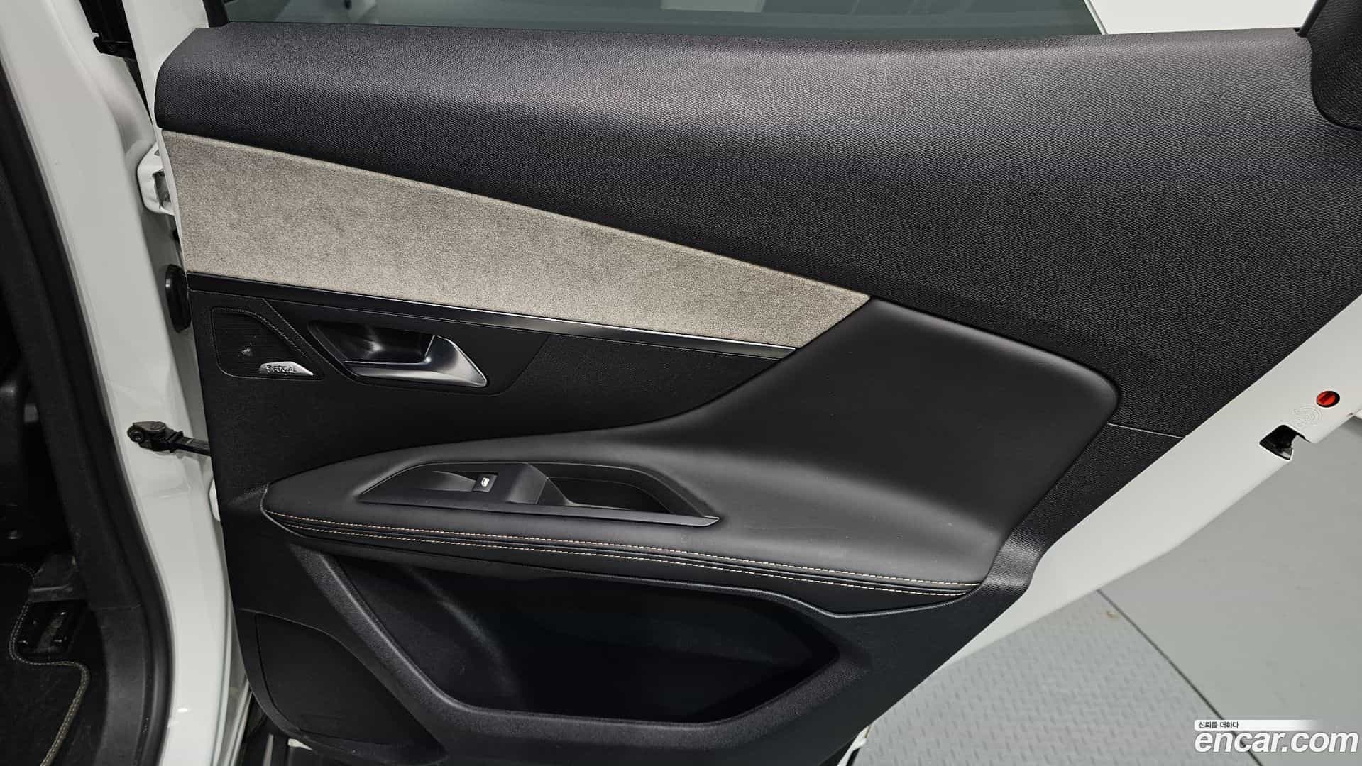 3008 Peugeot 2019.4-INNER-035