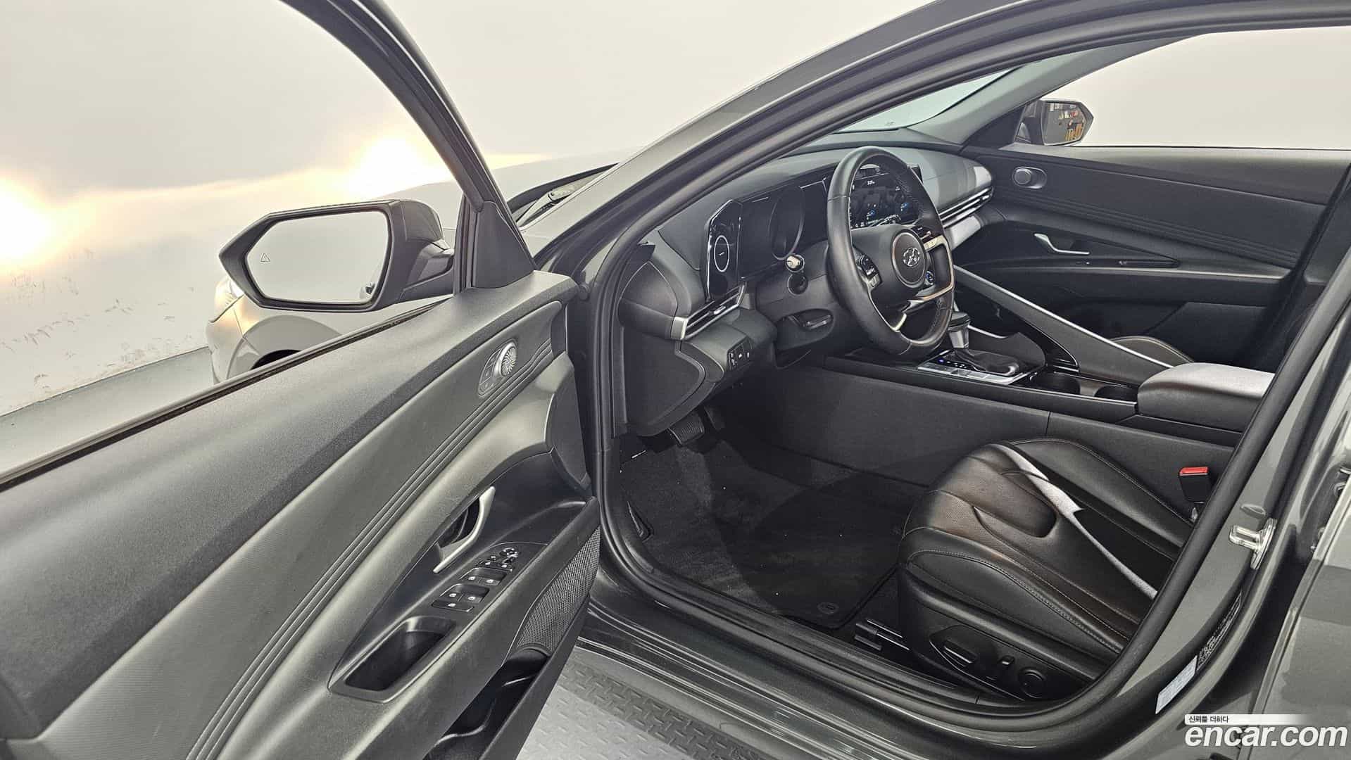 AVANTE Hyundai 2022.3-INNER-010