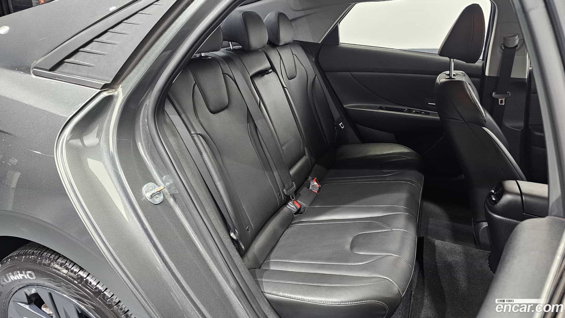 AVANTE Hyundai 2022.3-OPTION-016
