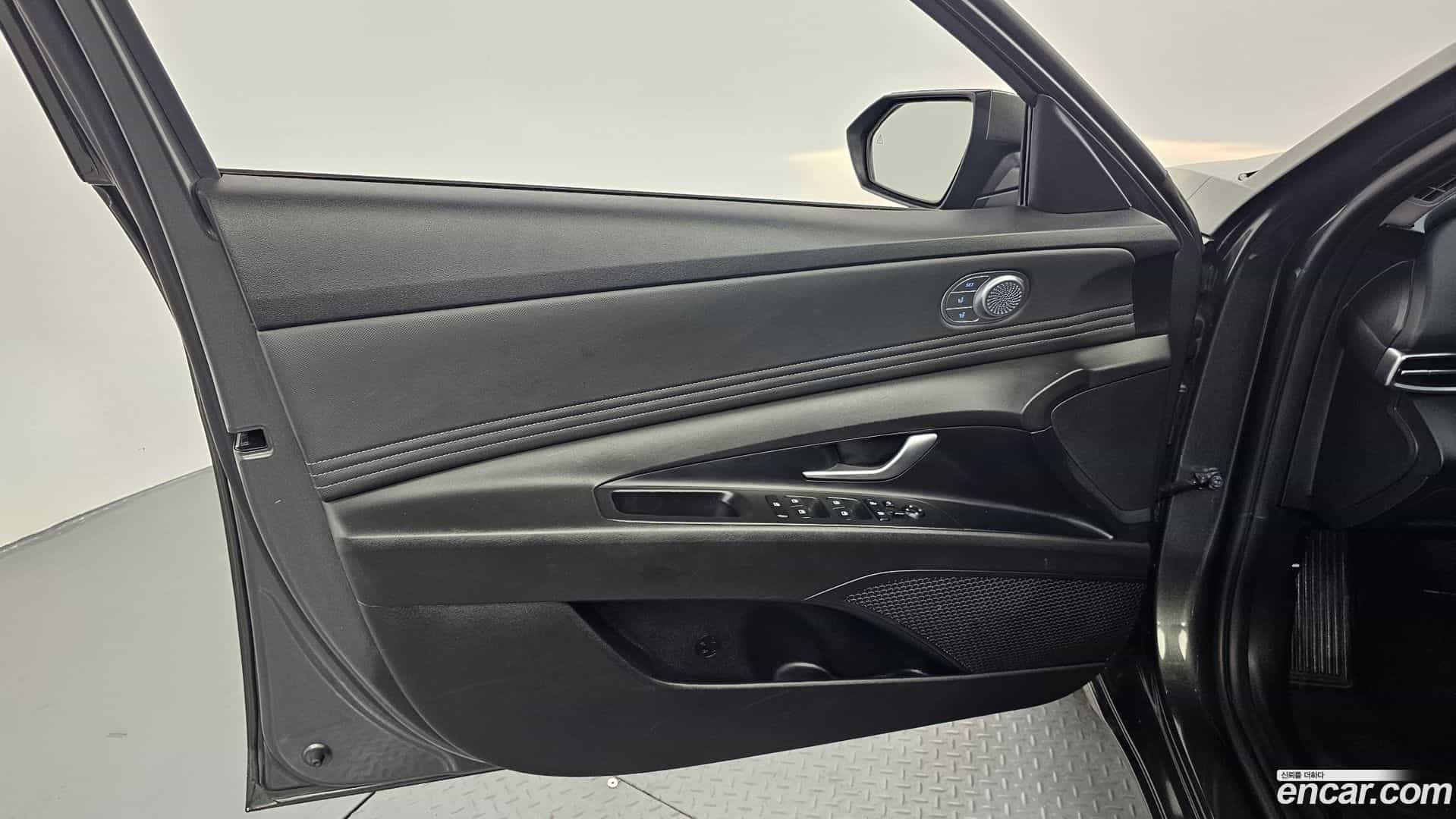 AVANTE Hyundai 2022.3-INNER-034