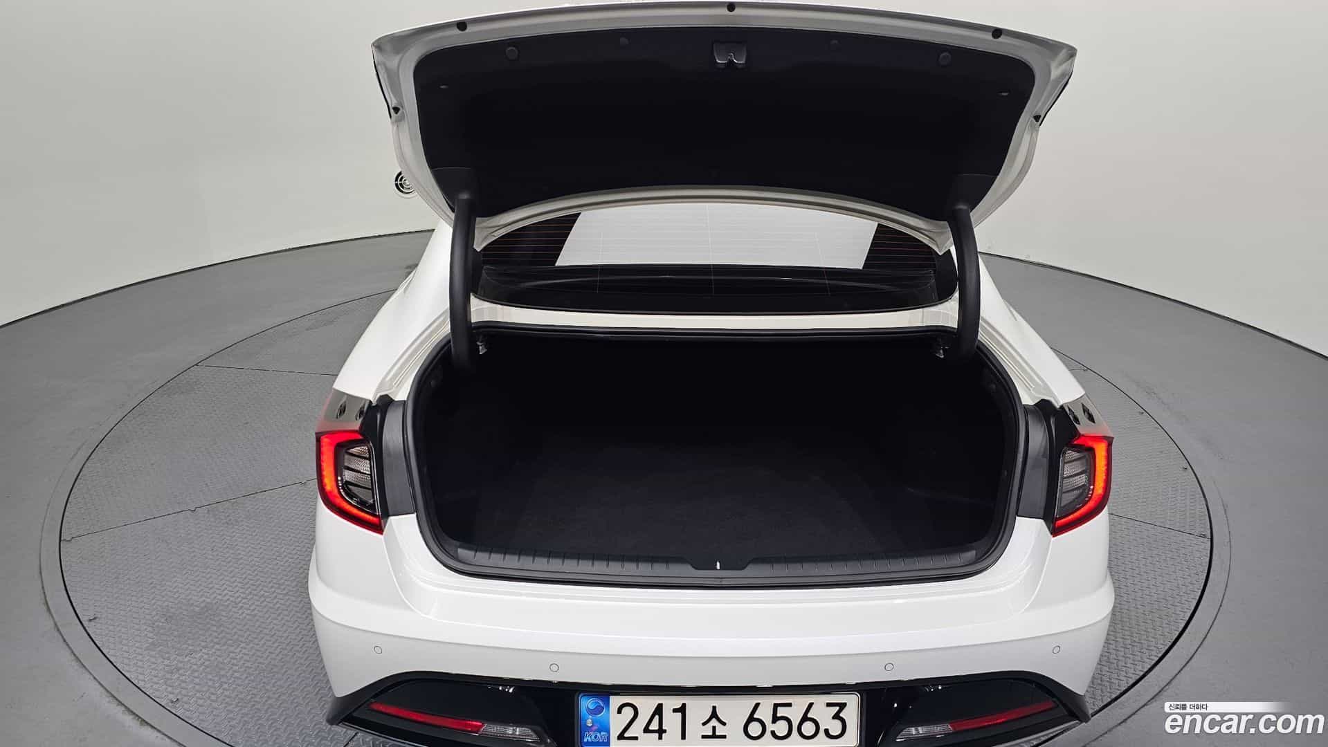Sonata Hyundai 2022.6-OPTION-024