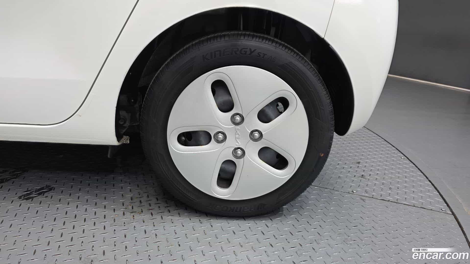 RAY Kia 2023.1-OUTER-031