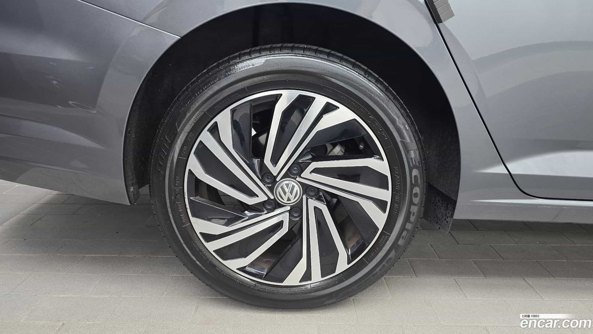Jetta Volkswagen 2020.11-OUTER-005