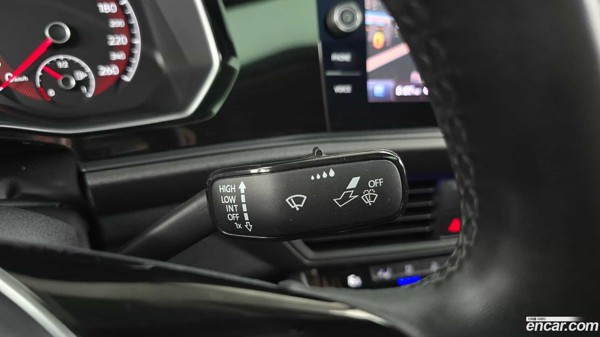 Jetta Volkswagen 2020.11-OPTION-040