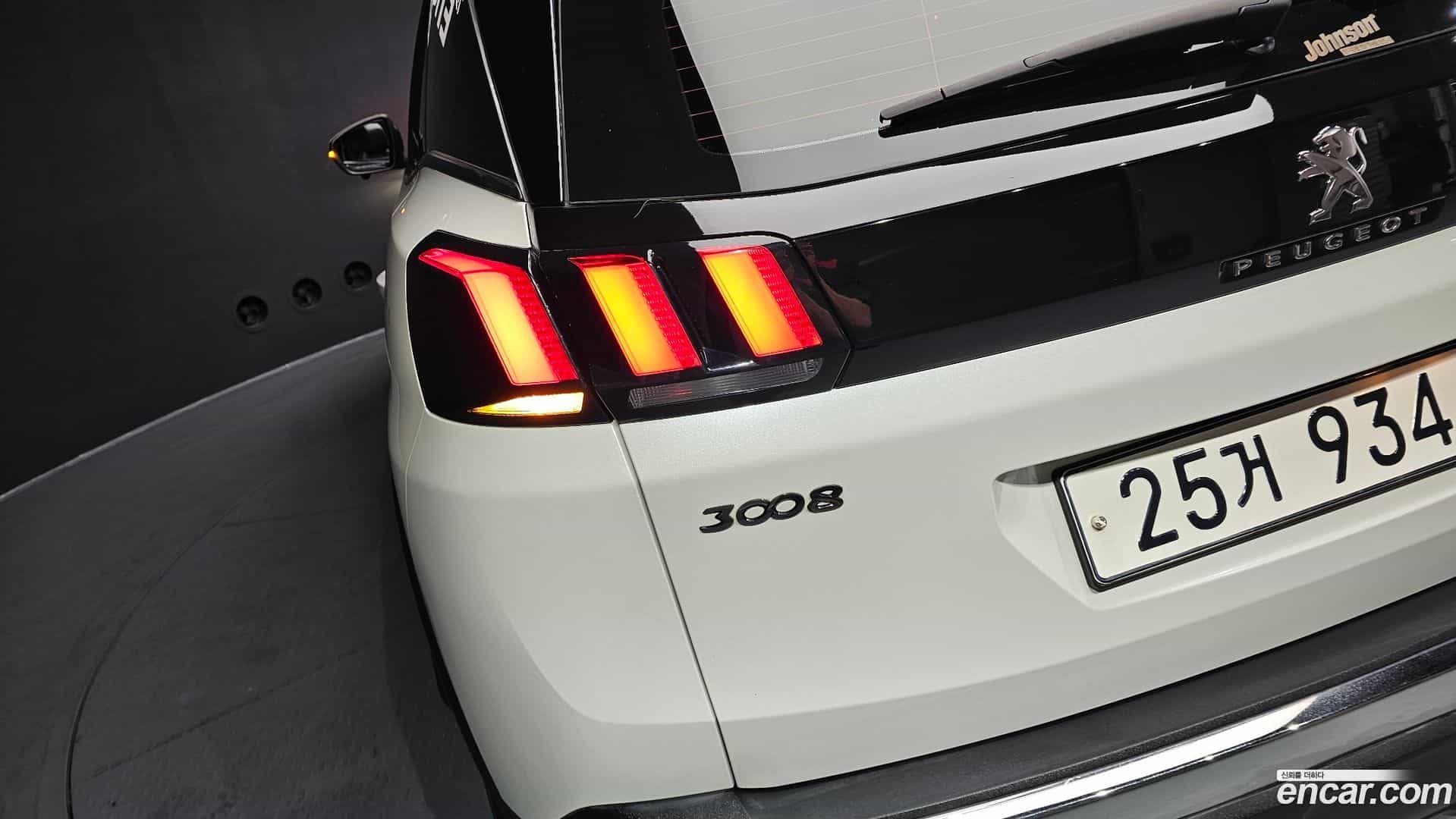 3008 Peugeot 2018.2-OUTER-033