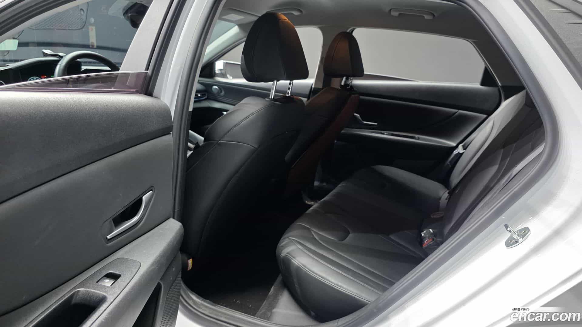 AVANTE Hyundai 2020.8-OPTION-016