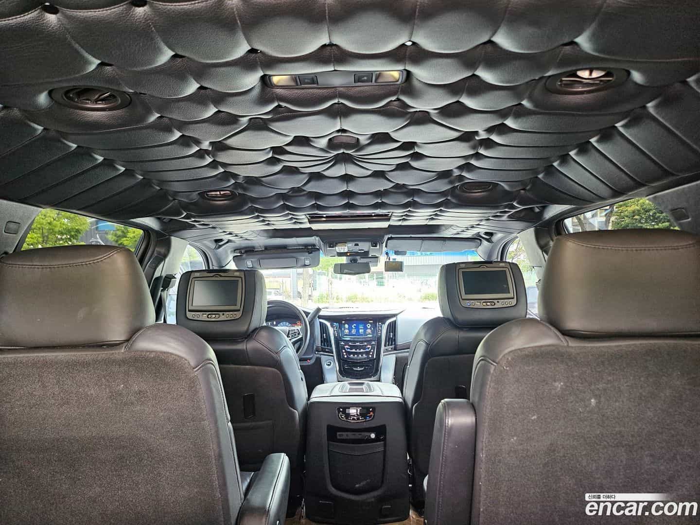 Escalade Cadillac 2019.10-INNER-010