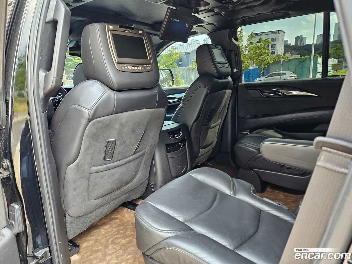 Escalade Cadillac 2019.10-OPTION-015