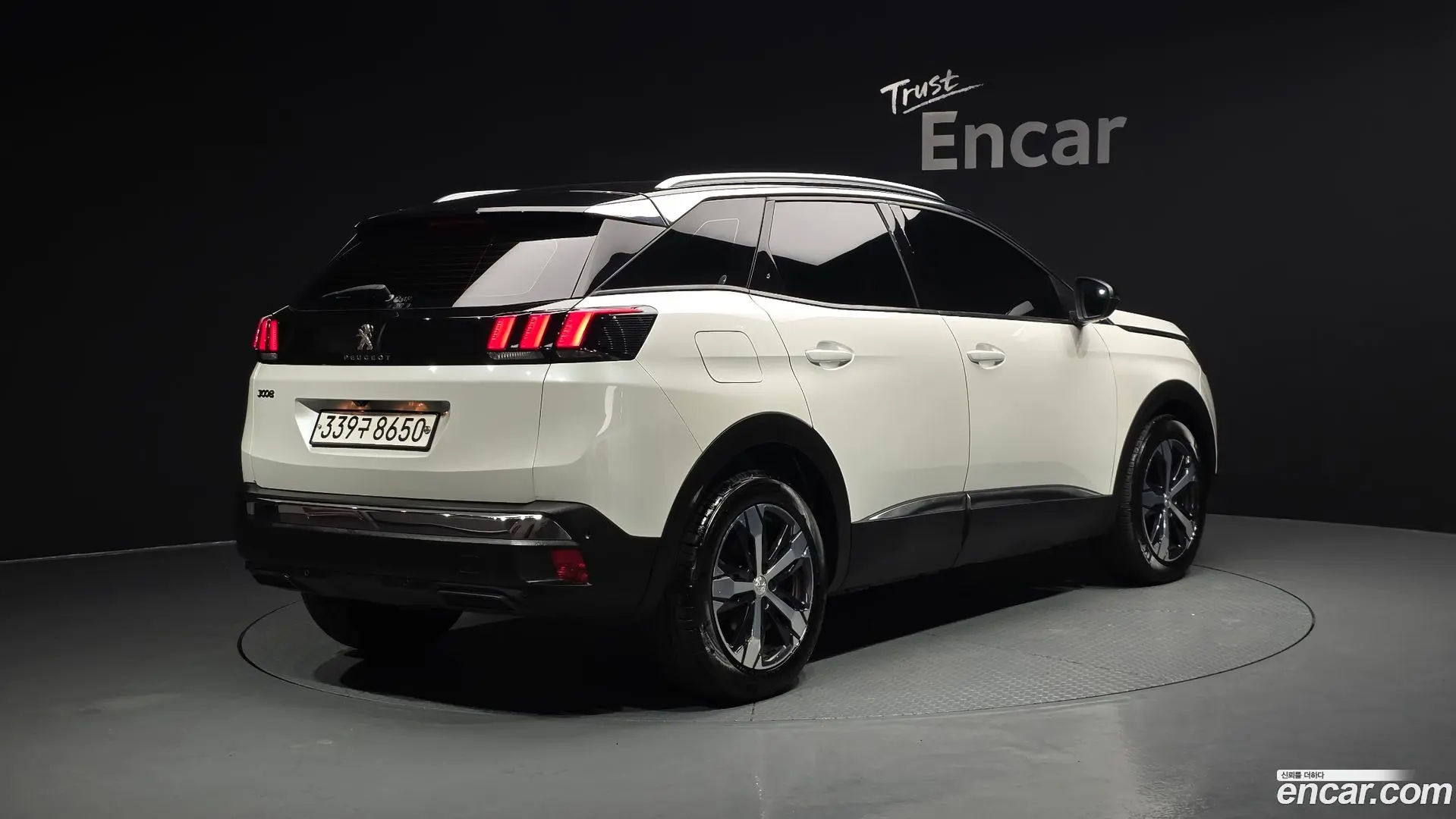 Main__Slider__Photo:3008 Peugeot 2019.9-1