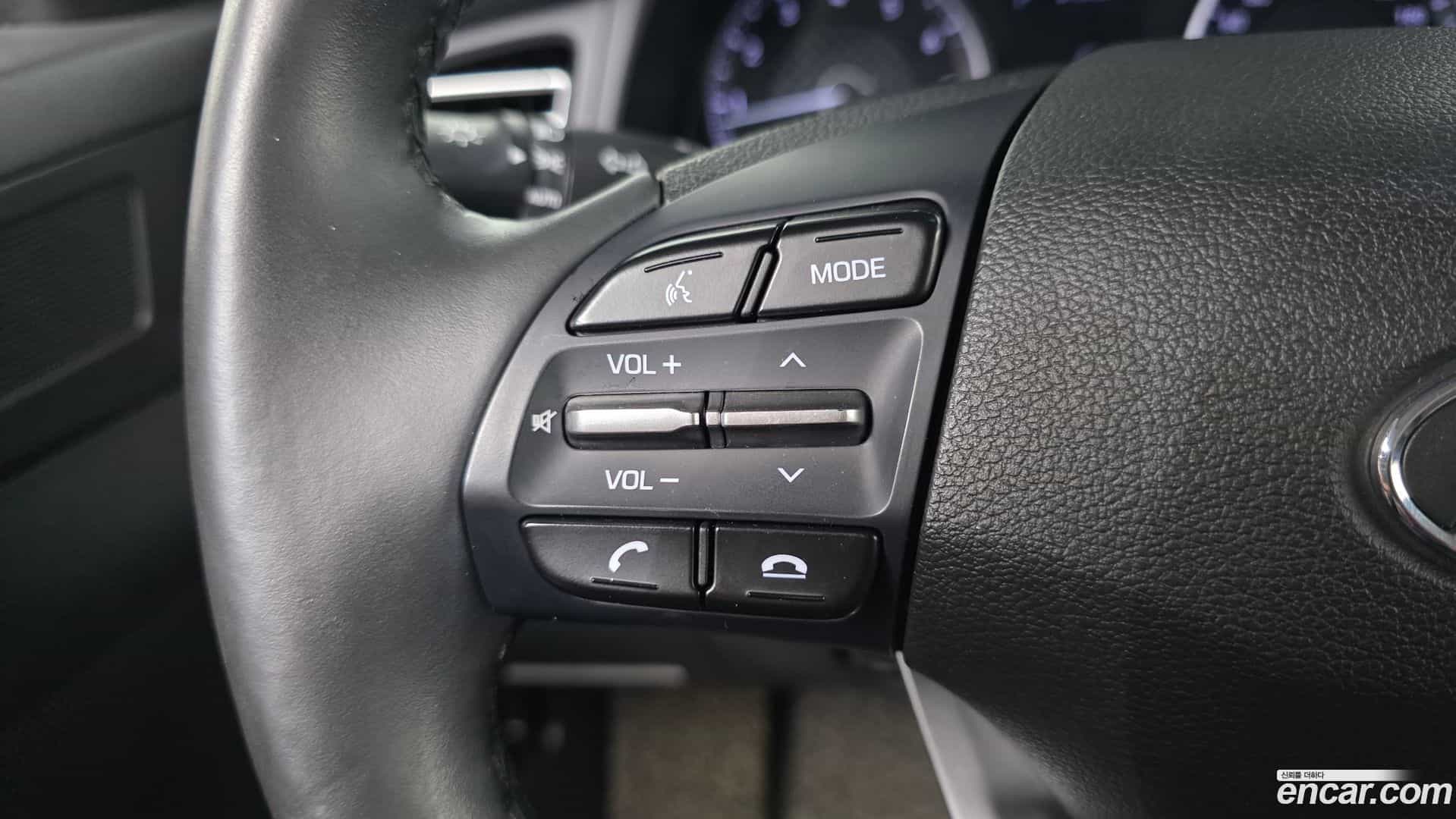 AVANTE Hyundai 2019.9-OPTION-022