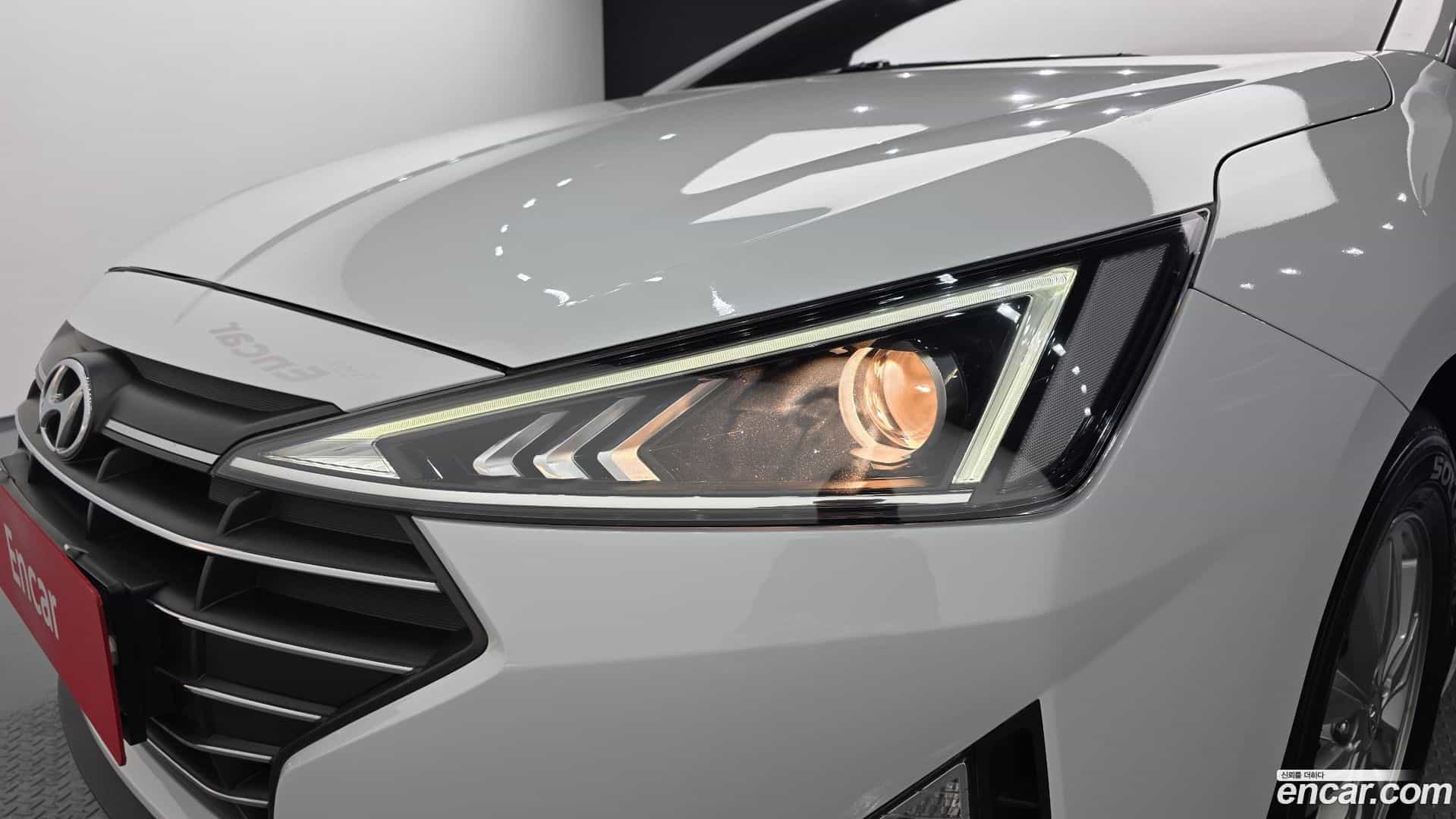 AVANTE Hyundai 2019.9-OUTER-032