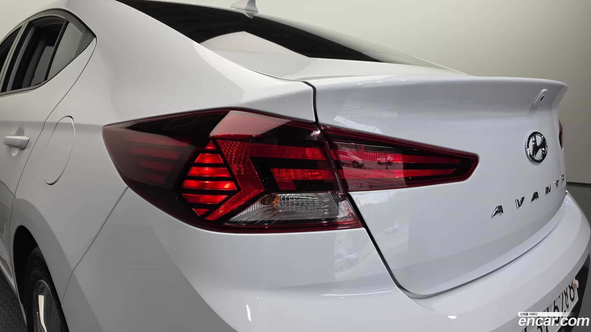 AVANTE Hyundai 2019.9-OUTER-033