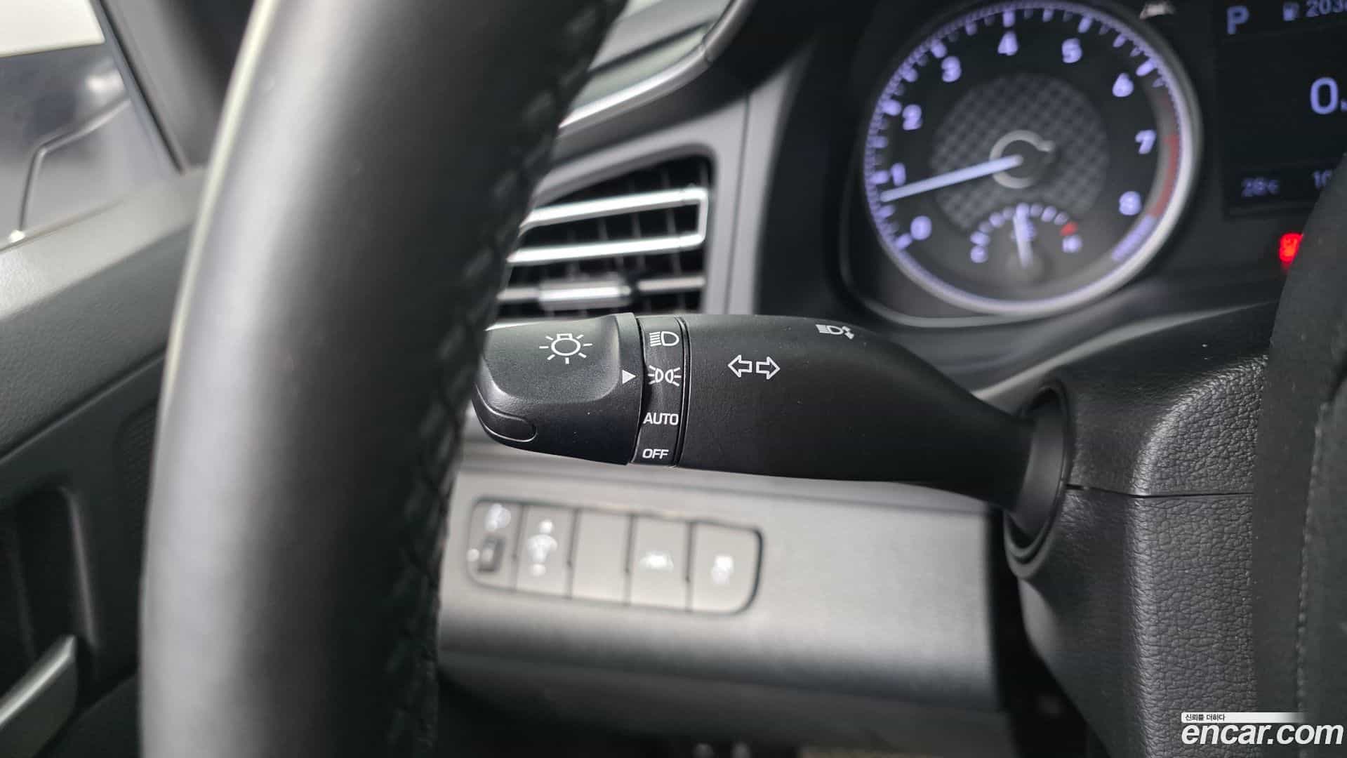 AVANTE Hyundai 2019.9-OPTION-045
