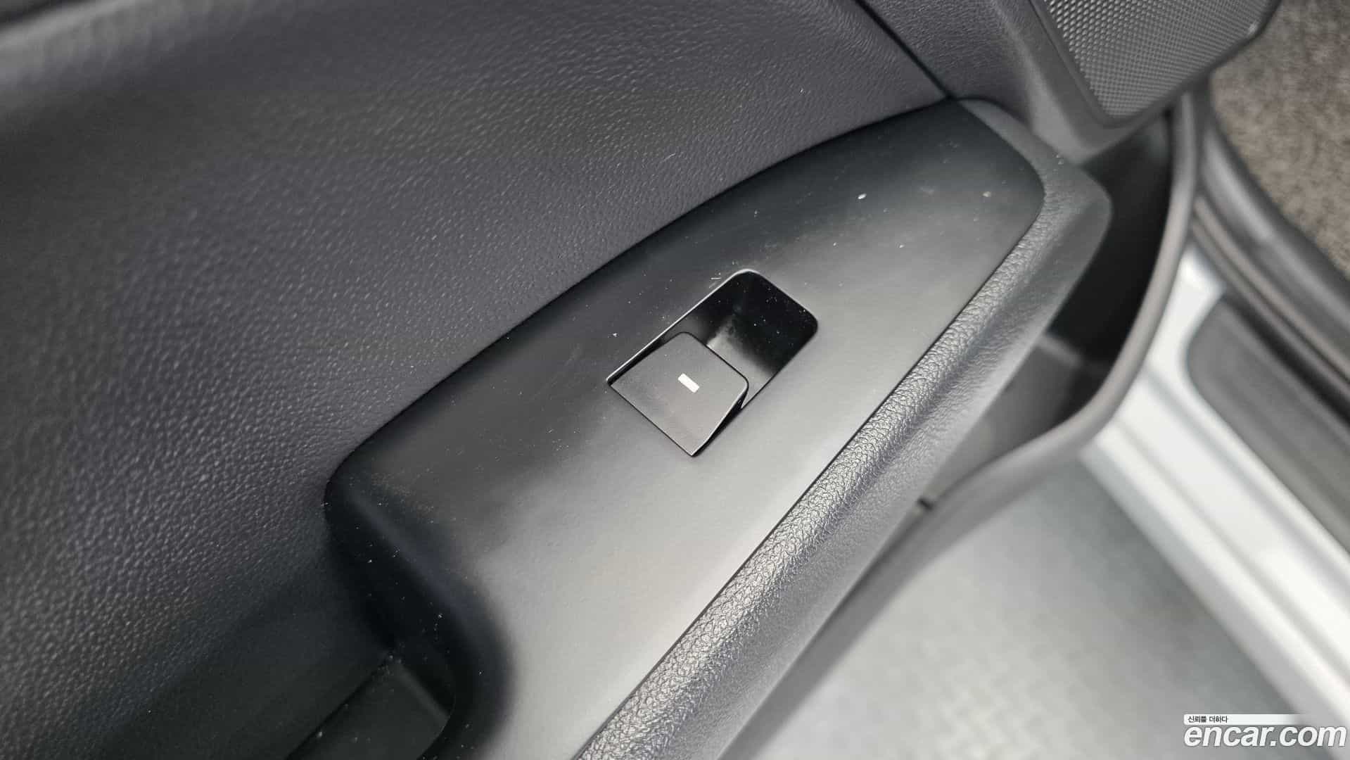 AVANTE Hyundai 2019.9-OPTION-047