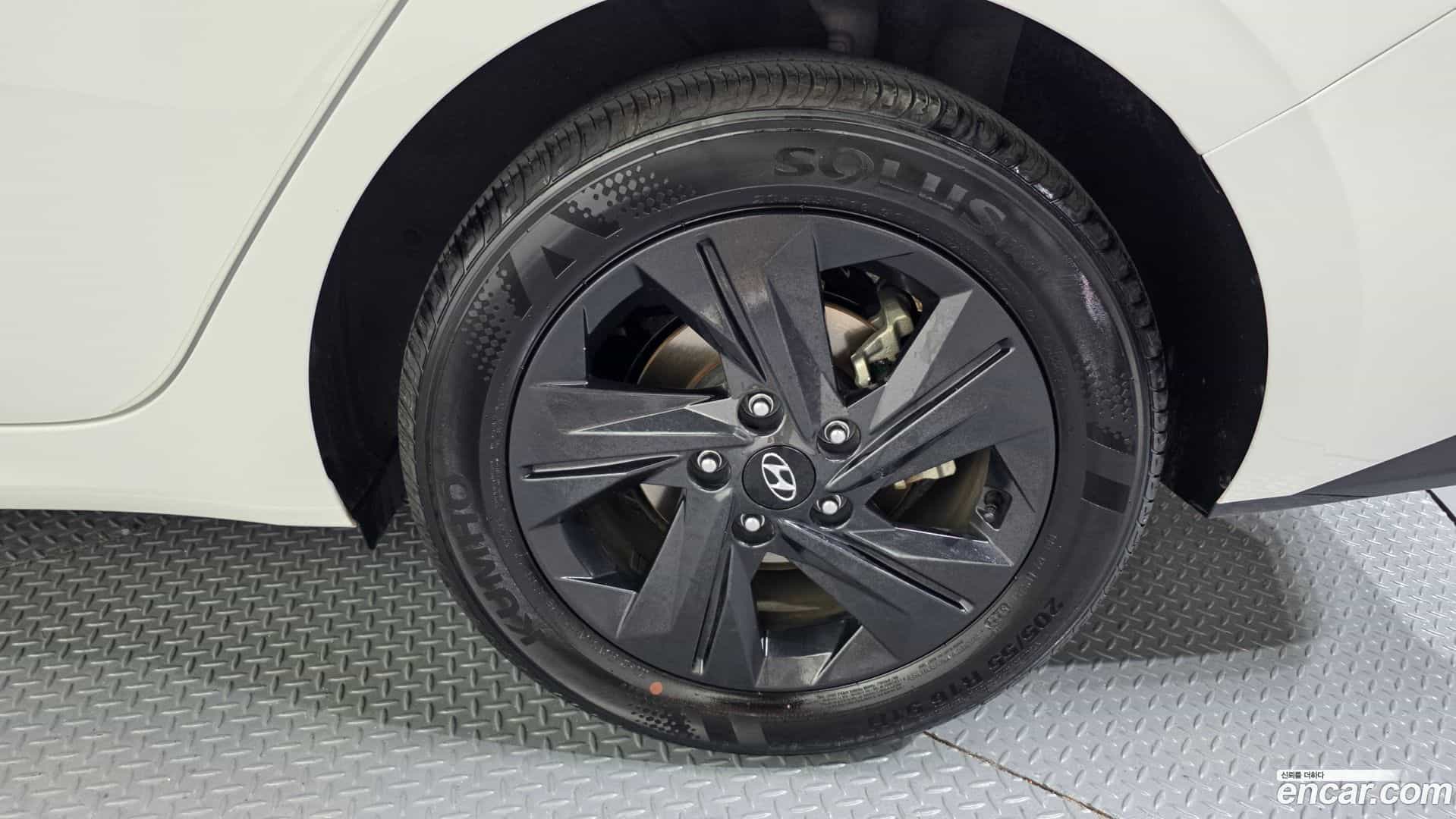 AVANTE Hyundai 2023.0-OUTER-031