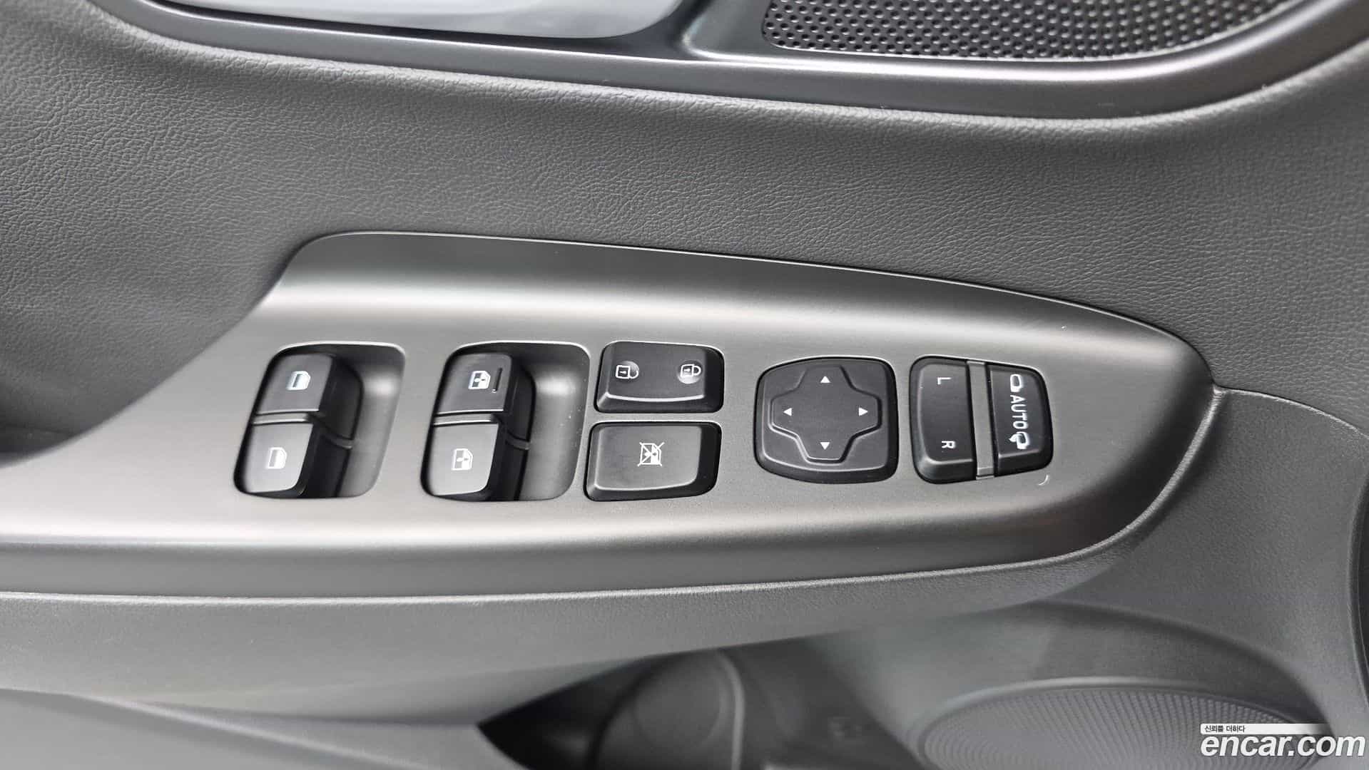 Kona Hyundai 2022.6-OPTION-015
