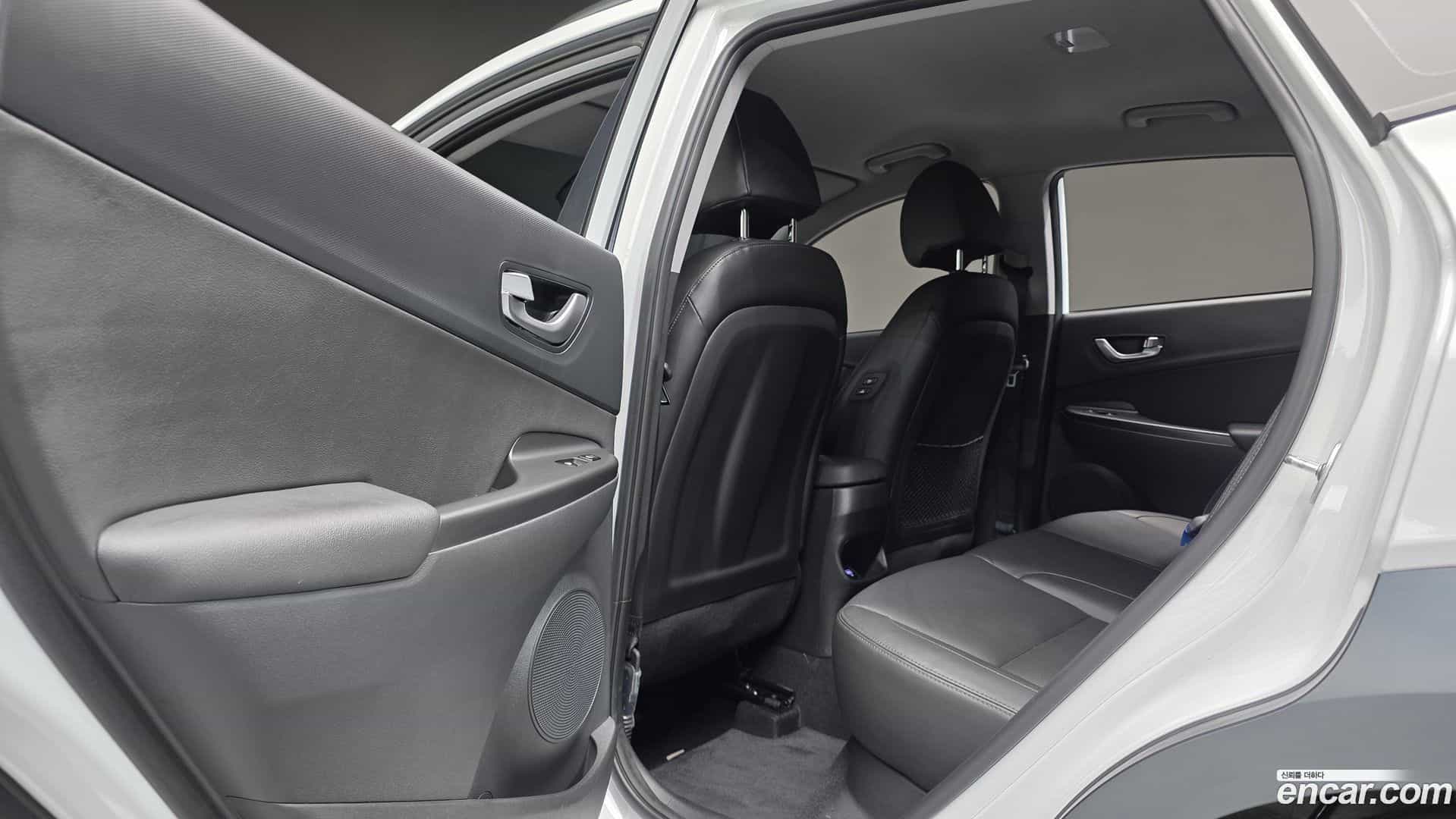 Kona Hyundai 2022.6-OPTION-042