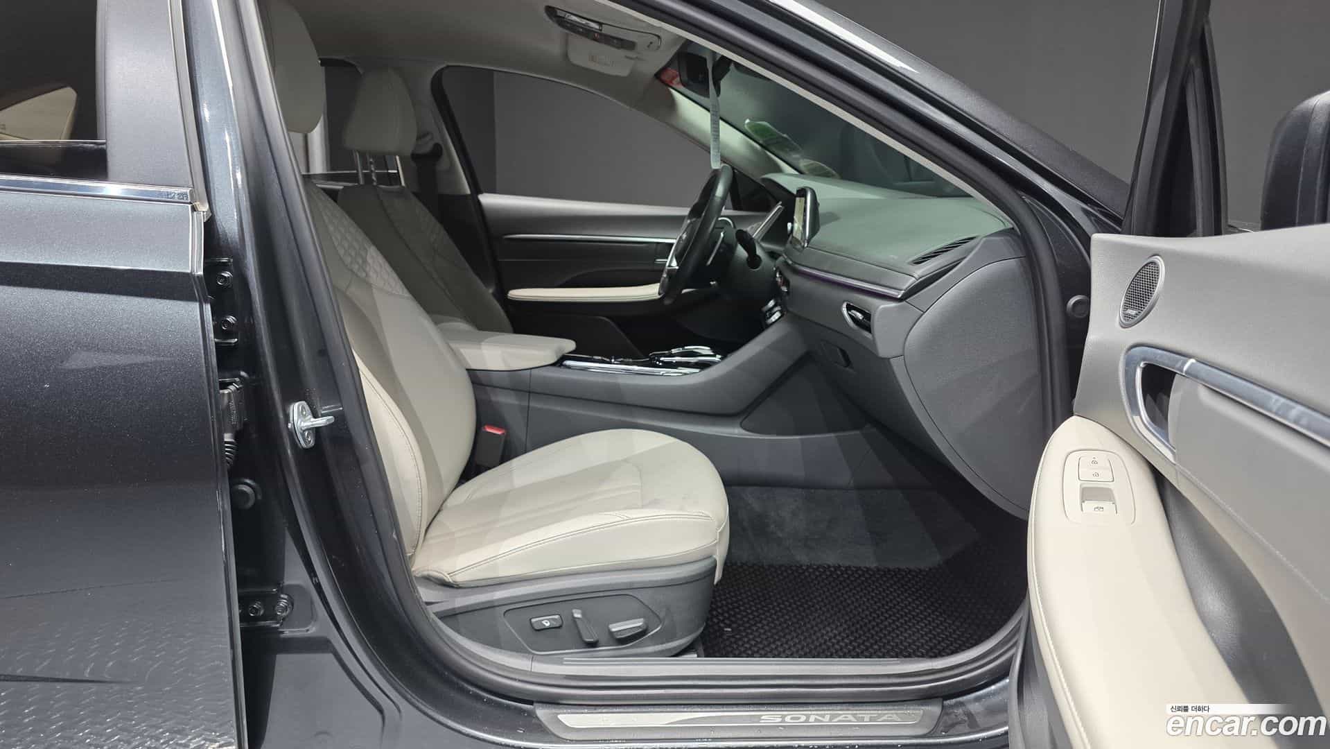 Sonata Hyundai 2019.4-INNER-036