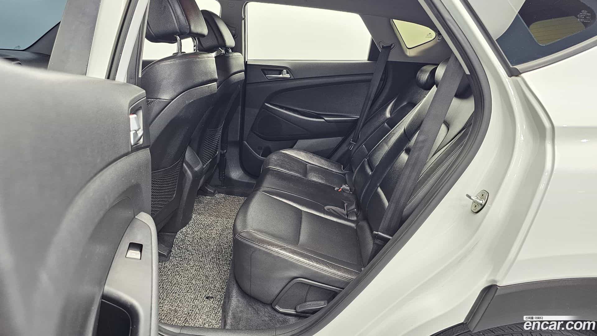 Tucson Hyundai 2017.6-OPTION-015