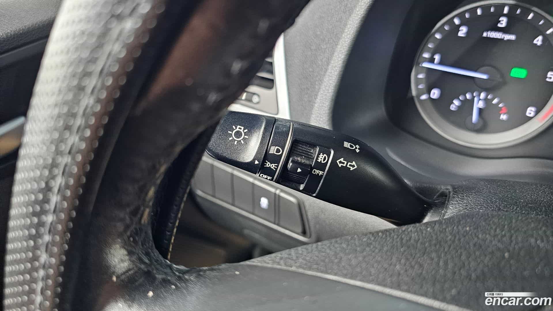 Tucson Hyundai 2017.6-OPTION-024
